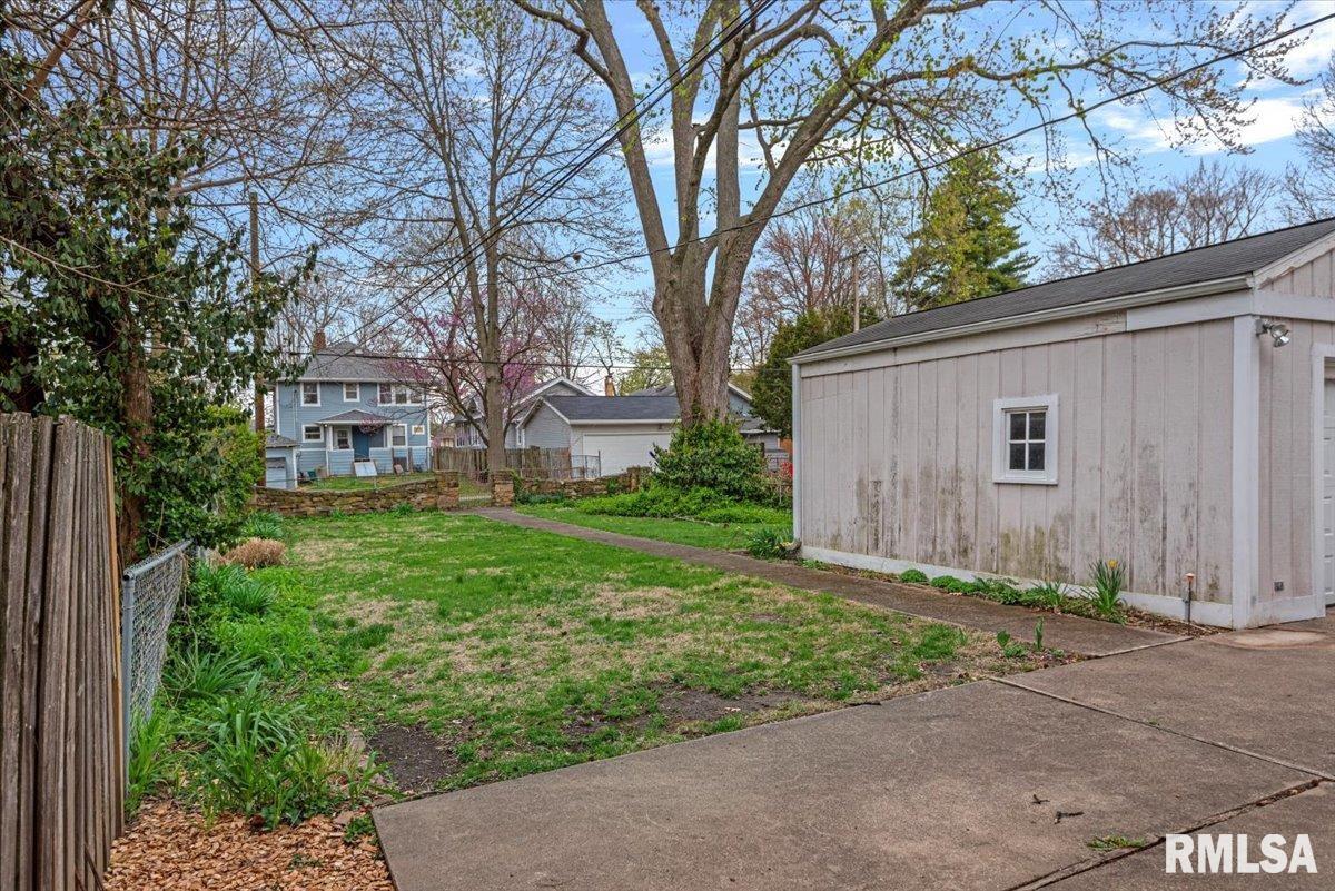 1520 S Douglas Avenue, Springfield, Illinois image 28