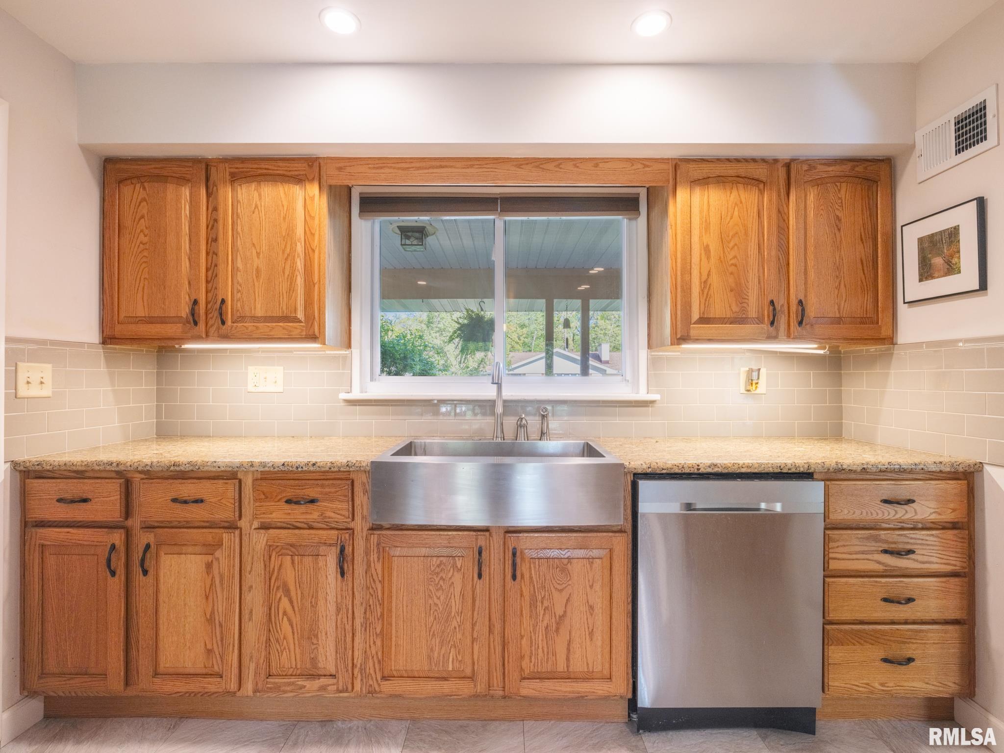 10901 N Sleepy Hollow Road, Peoria, Illinois image 24