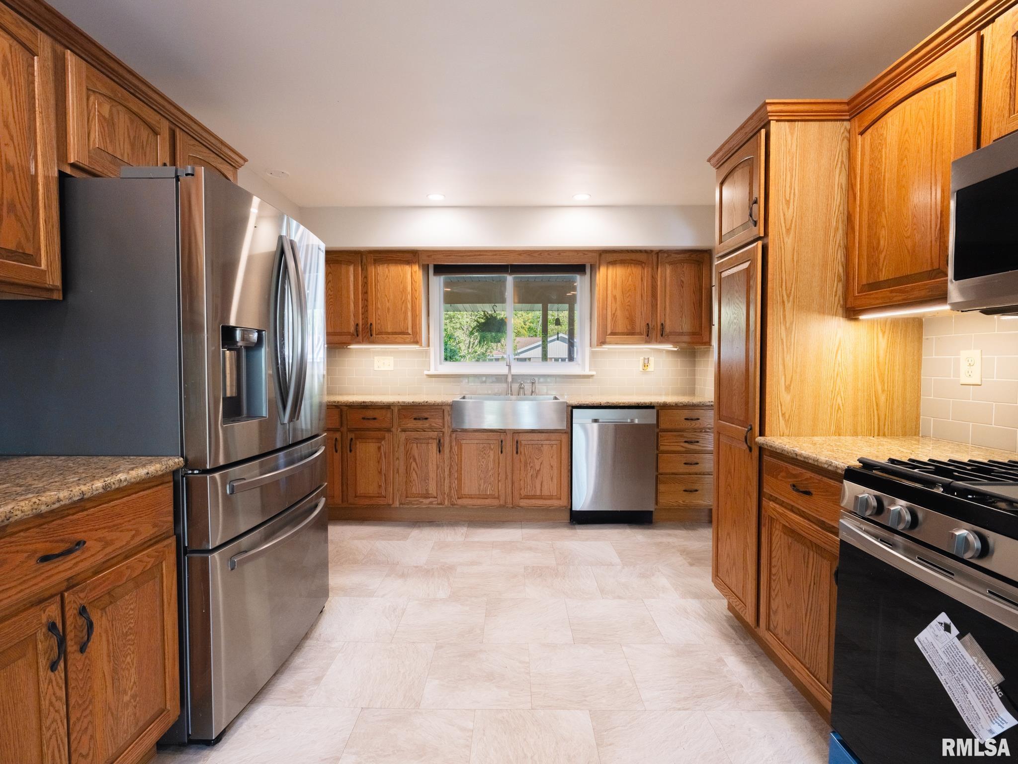 10901 N Sleepy Hollow Road, Peoria, Illinois image 19