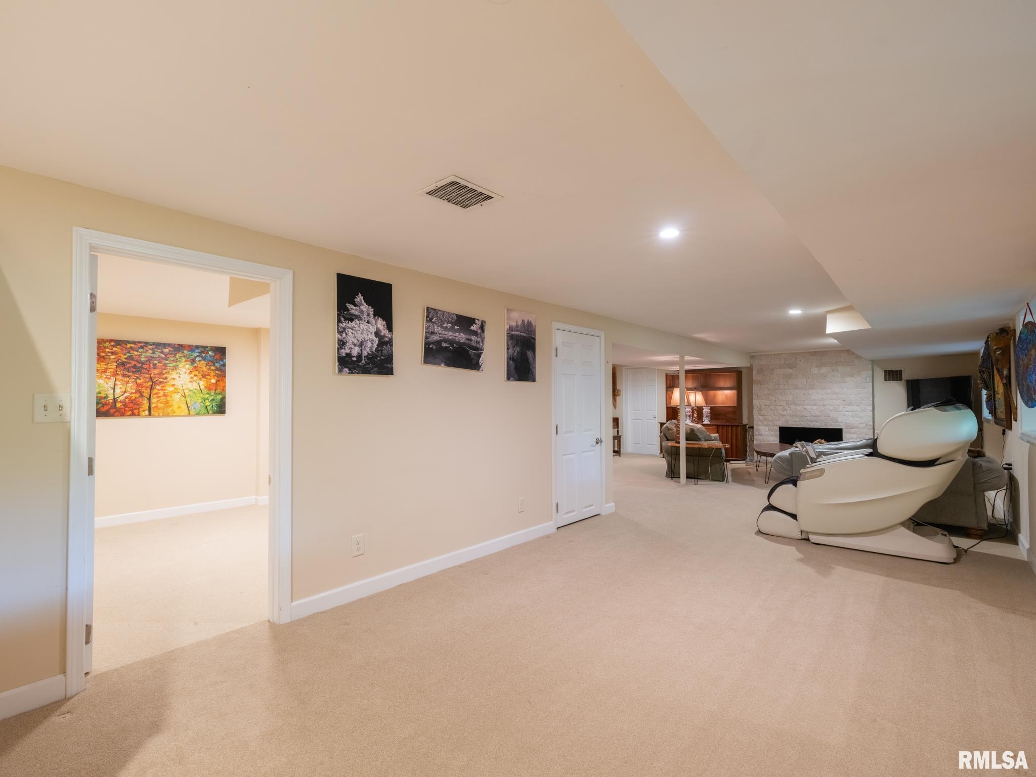 10901 N Sleepy Hollow Road, Peoria, Illinois image 46