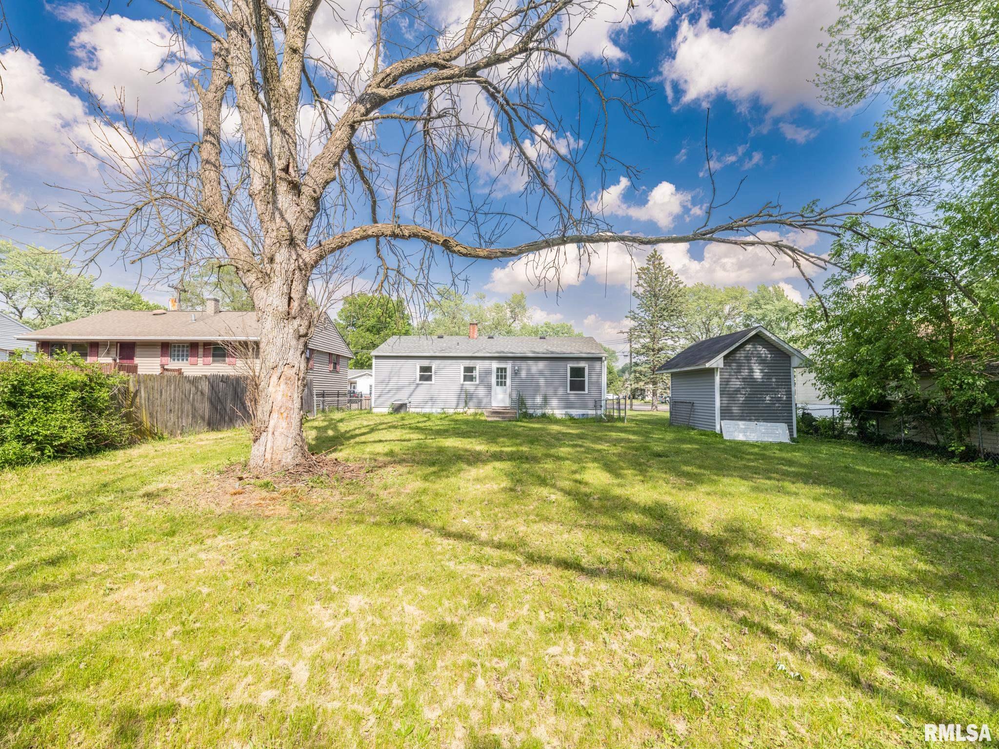 1703 Memorial Drive, Pekin, Illinois image 3