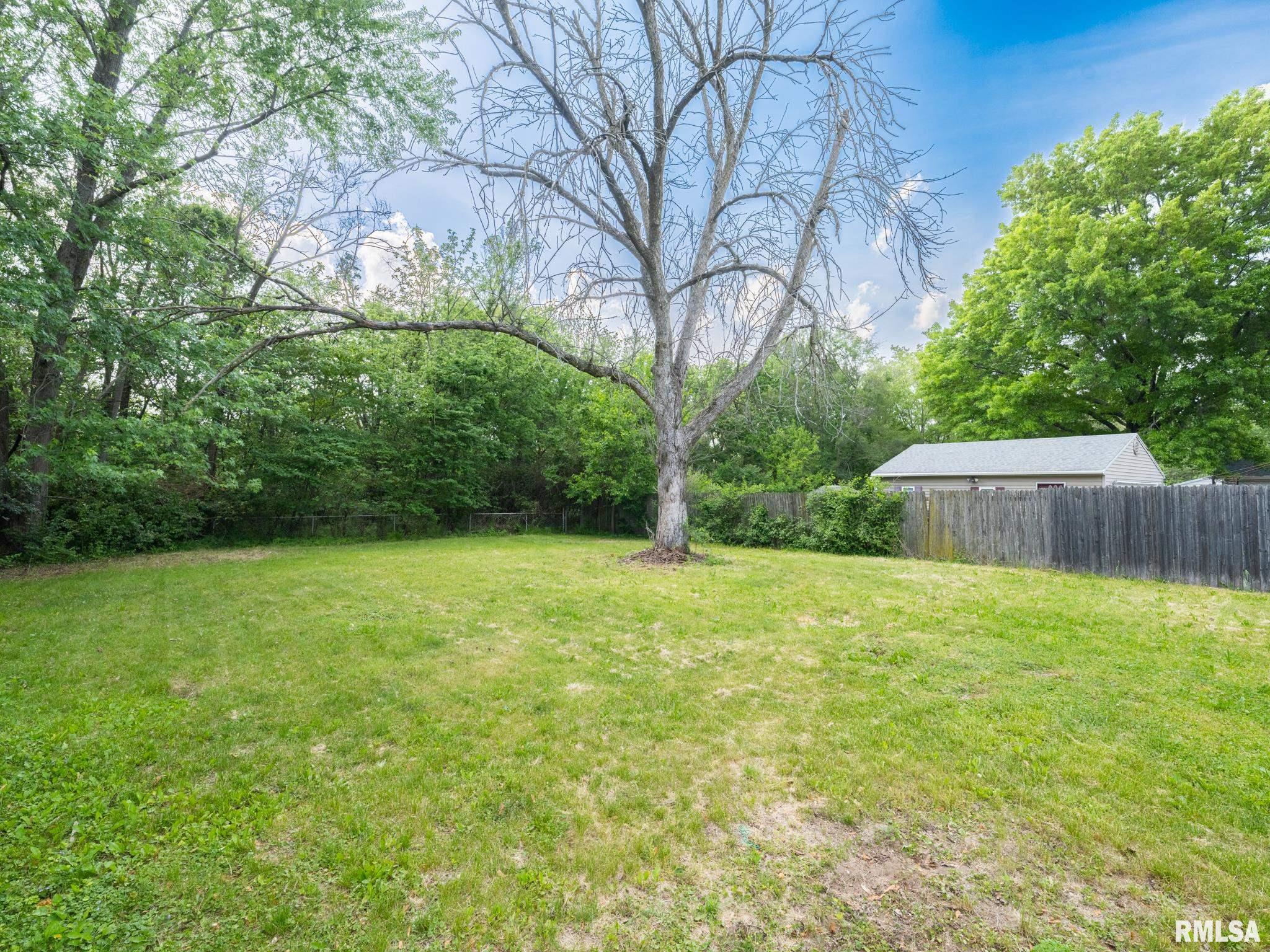 1703 Memorial Drive, Pekin, Illinois image 40