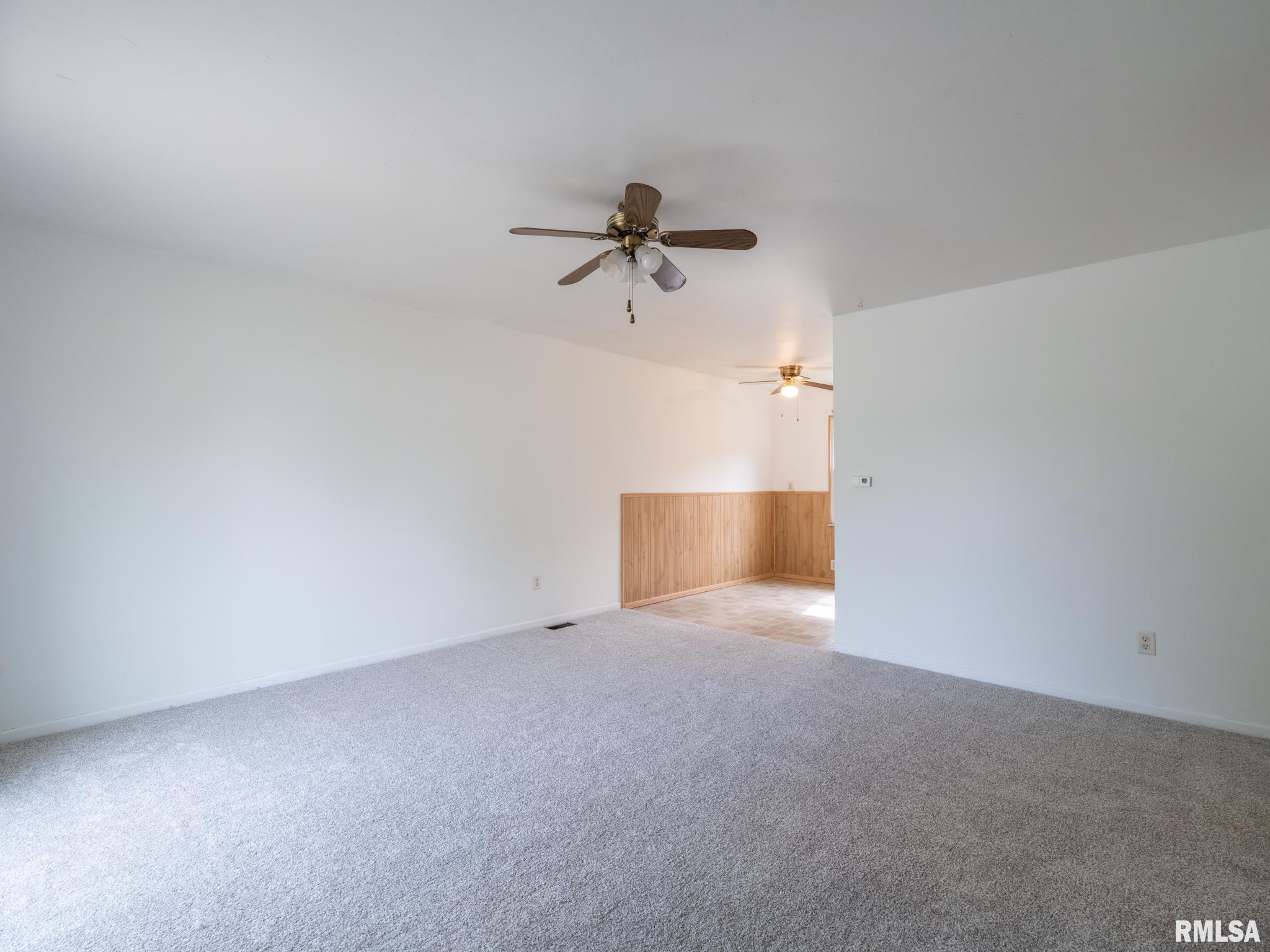 1703 Memorial Drive, Pekin, Illinois image 11