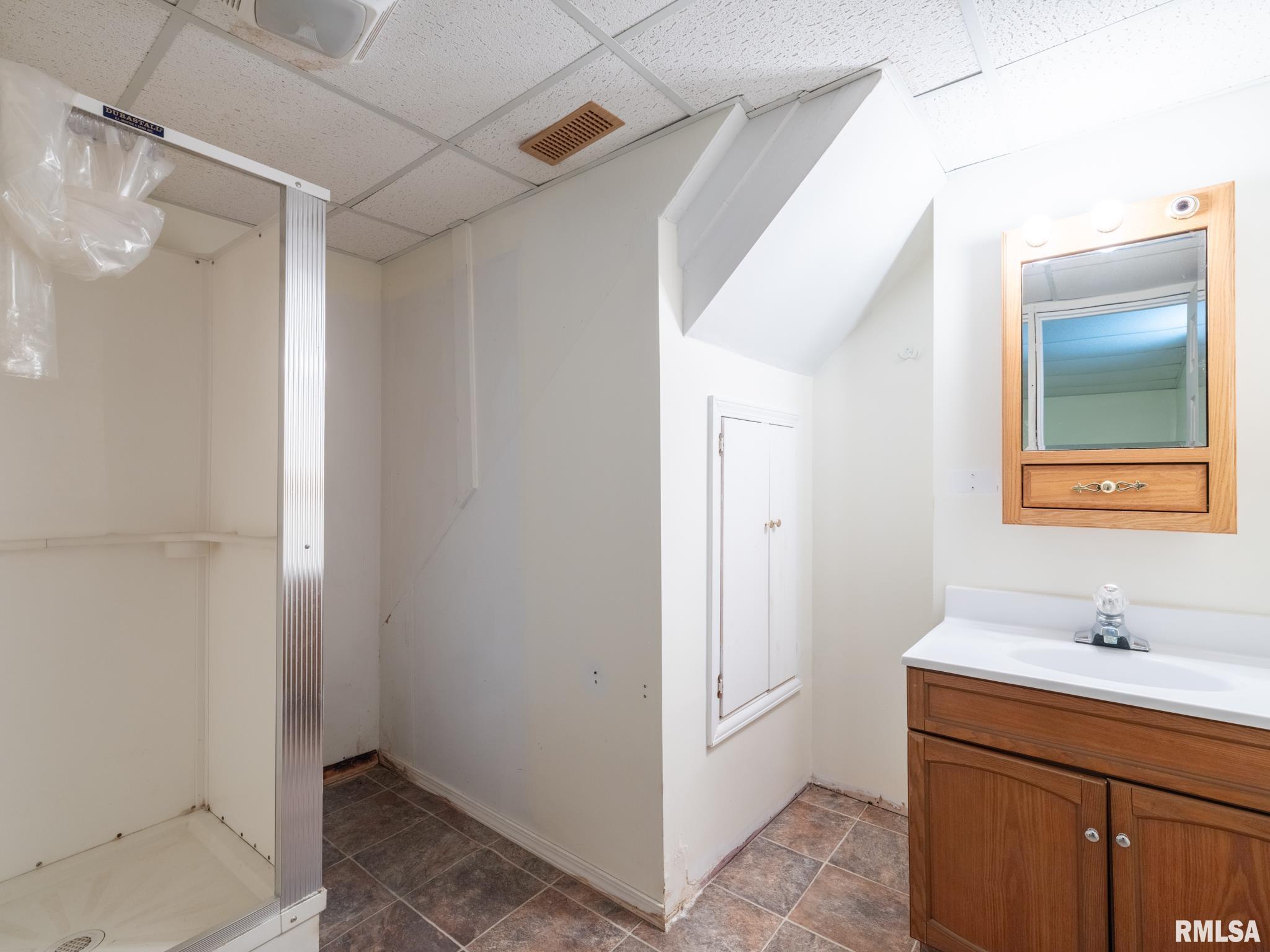 1703 Memorial Drive, Pekin, Illinois image 35