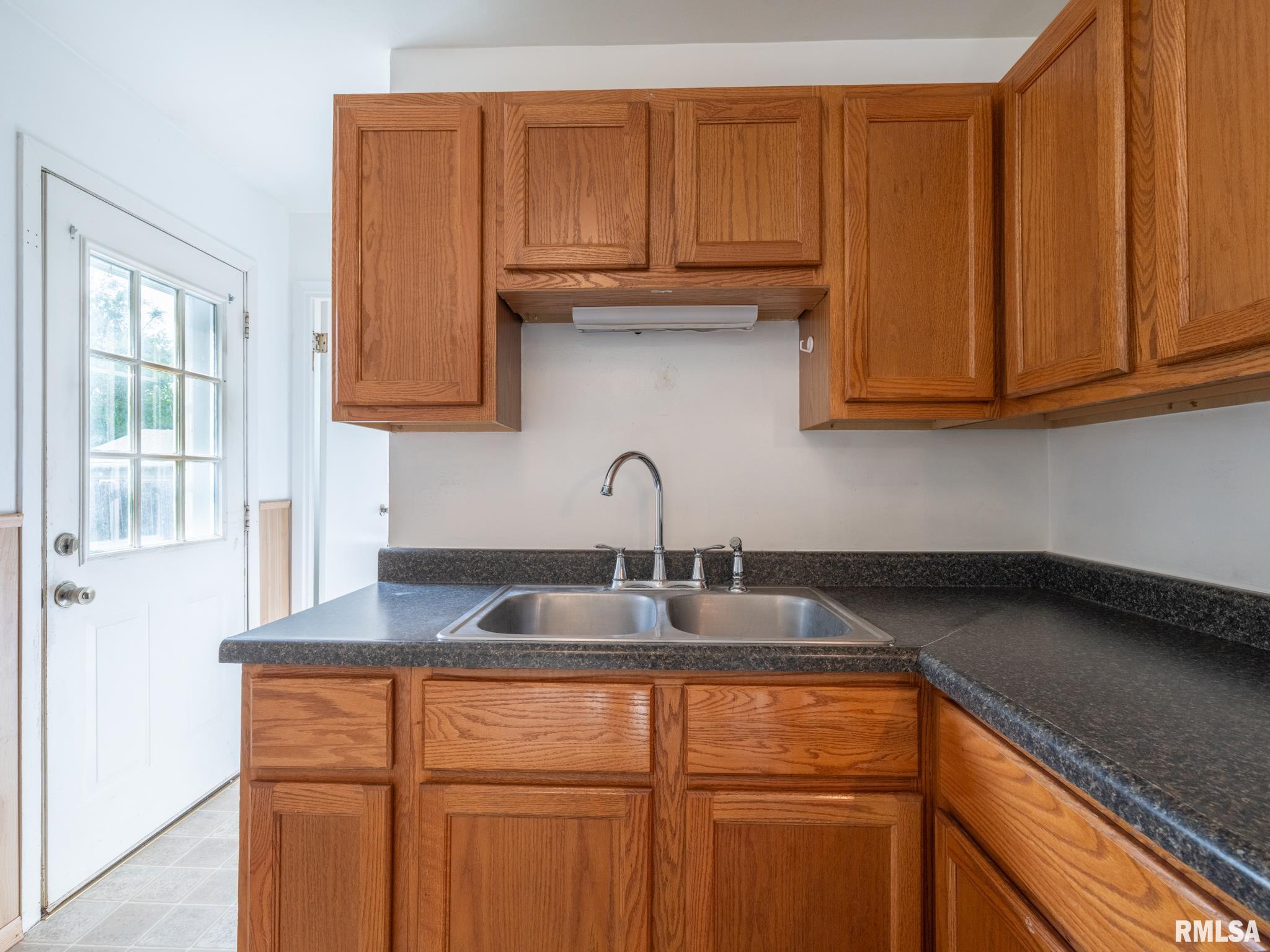 1703 Memorial Drive, Pekin, Illinois image 18