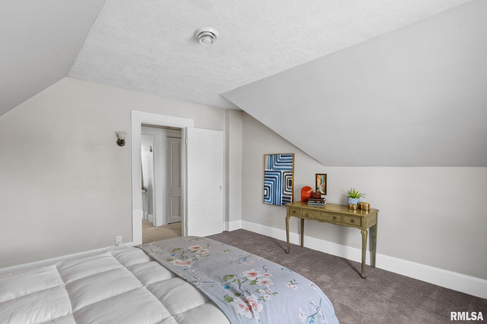 2129 Washington Street, Davenport, Iowa image 16