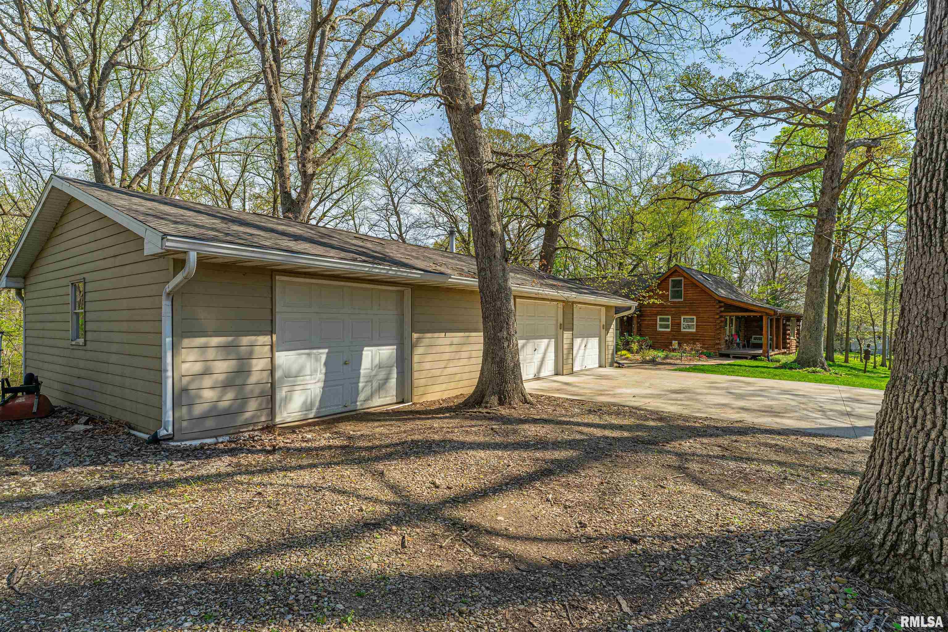 310 1171st Street, Middletown, Illinois image 32