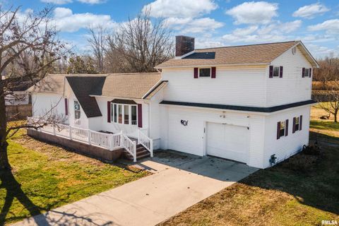 Homes For Sale - 2305 Weaver Road<br/> Williamson County, Herrin, IL 62948