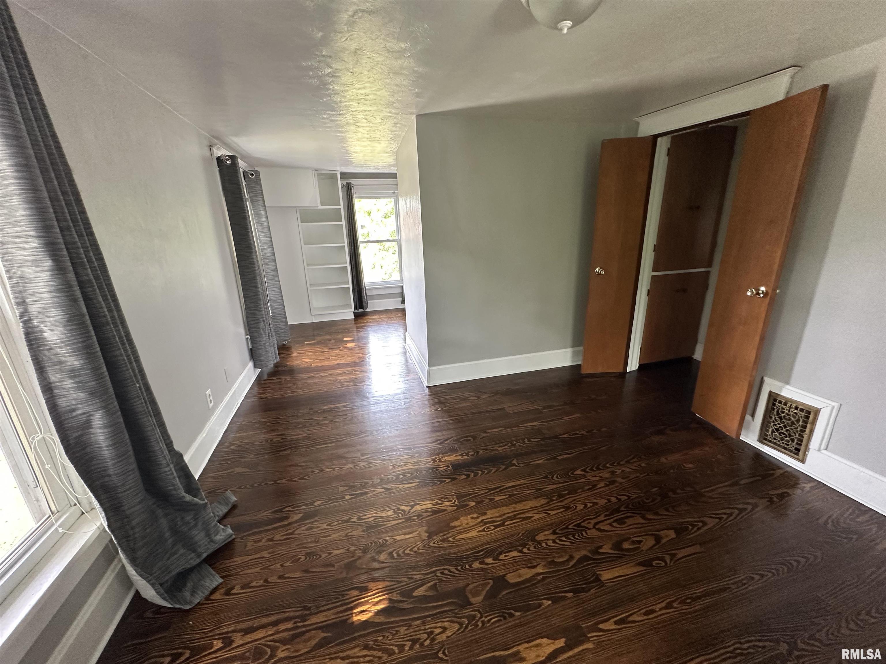 322 E Vernon Street, Farmington, Illinois image 16