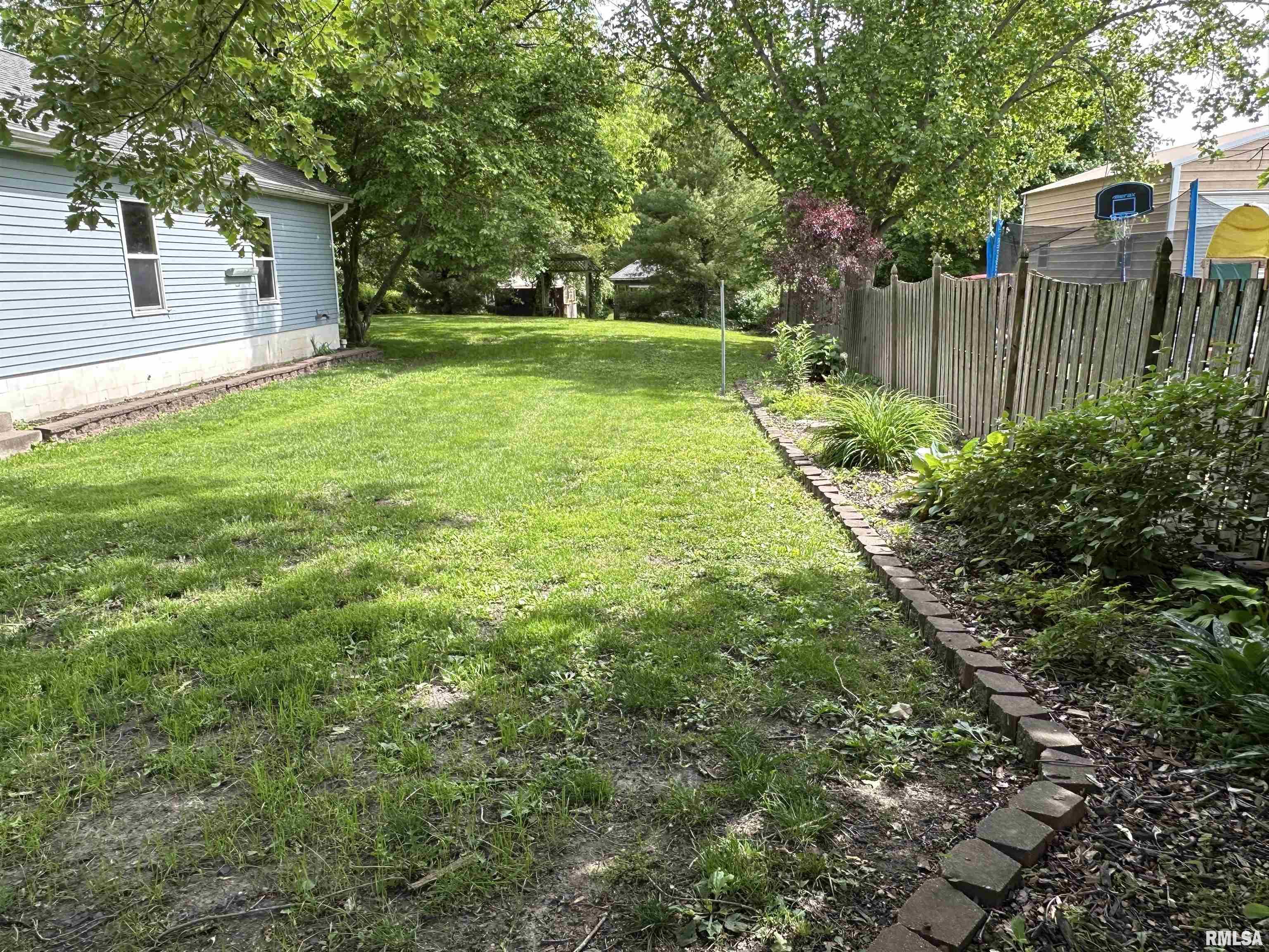 322 E Vernon Street, Farmington, Illinois image 6
