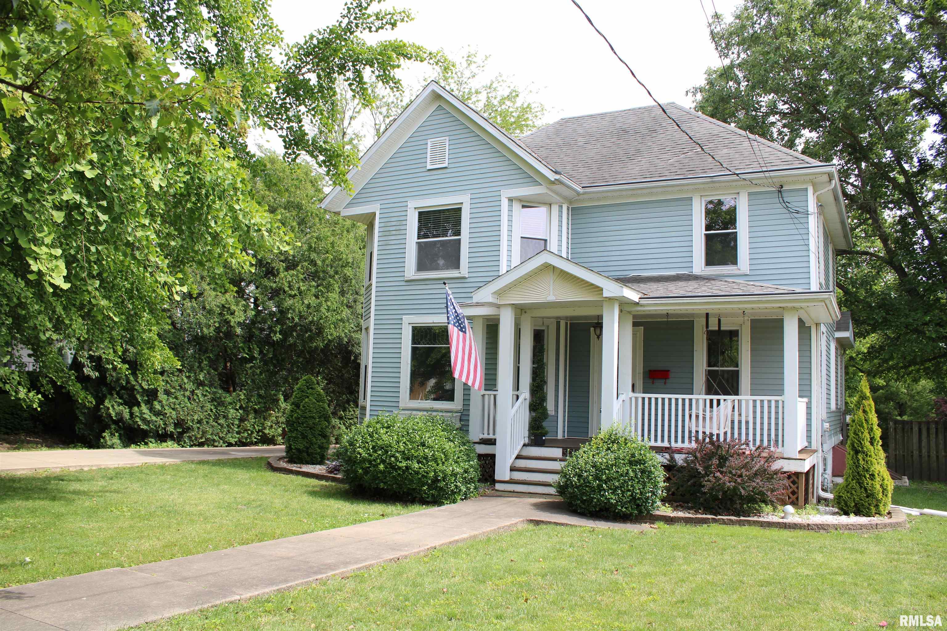 322 E Vernon Street, Farmington, Illinois image 1