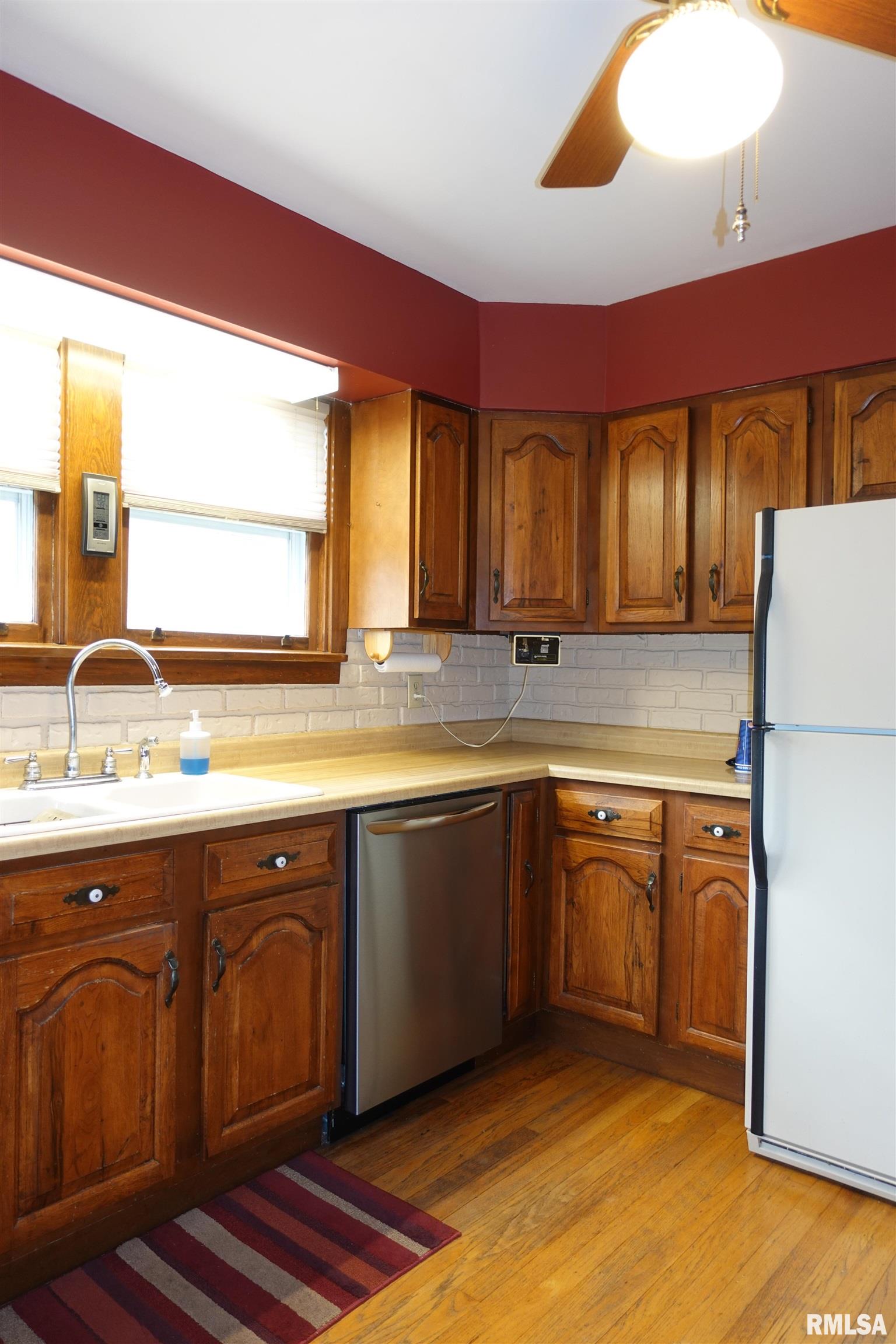 149 Olive Street, Galesburg, Illinois image 14