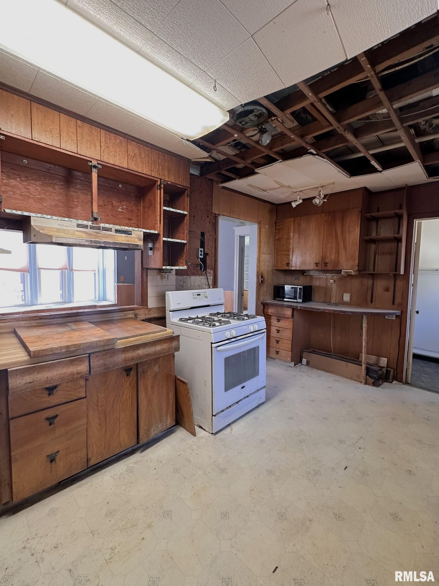 1232 N Cherry Street, Galesburg, Illinois image 16