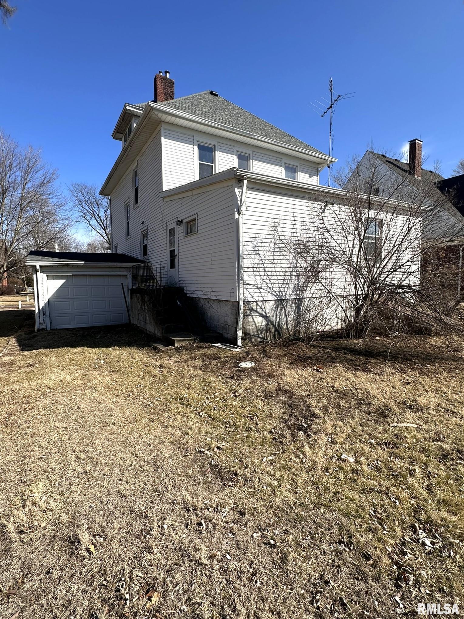 1232 N Cherry Street, Galesburg, Illinois image 4