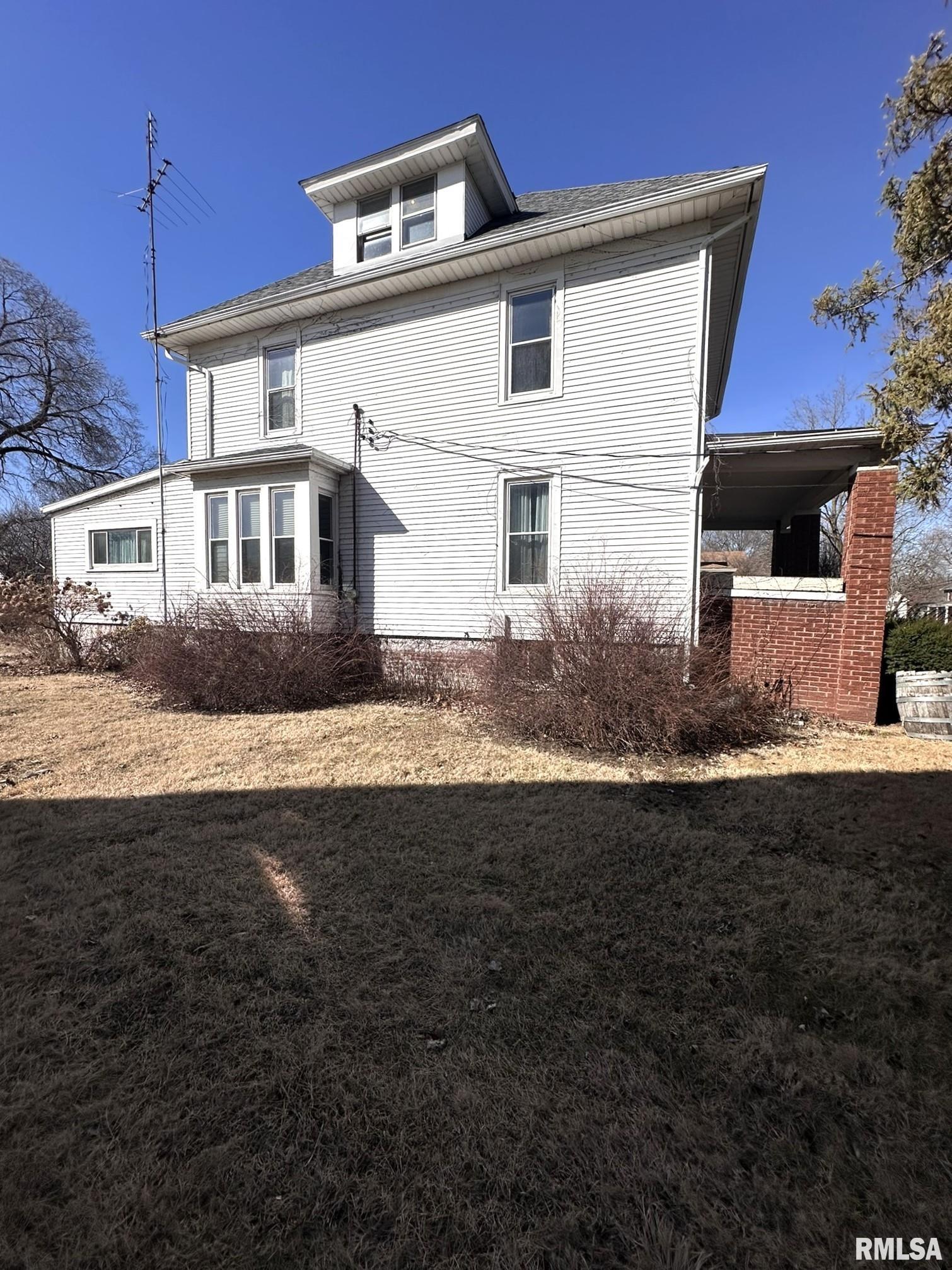 1232 N Cherry Street, Galesburg, Illinois image 2
