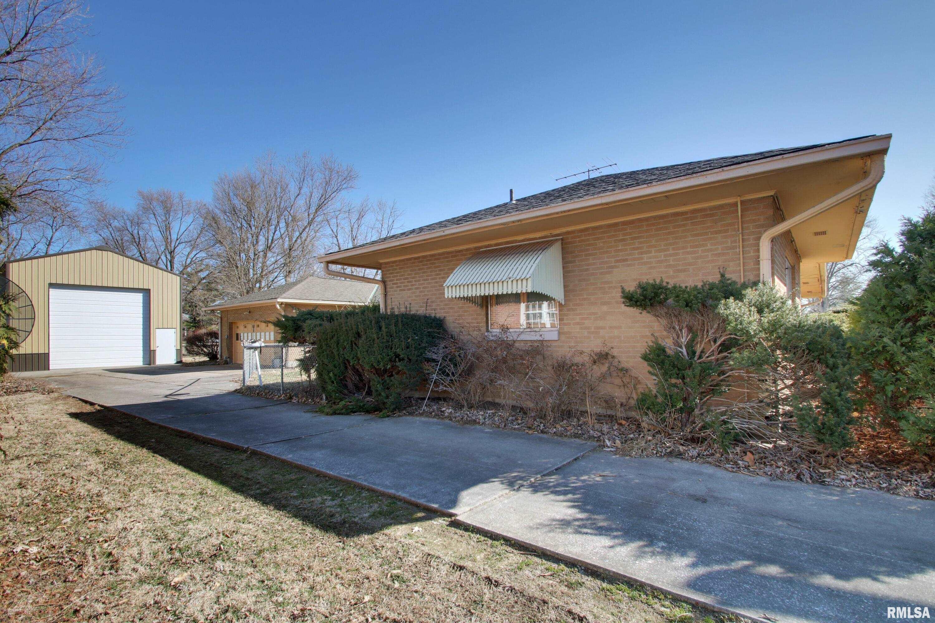 2425 Kentucky Road, Quincy, Illinois image 25