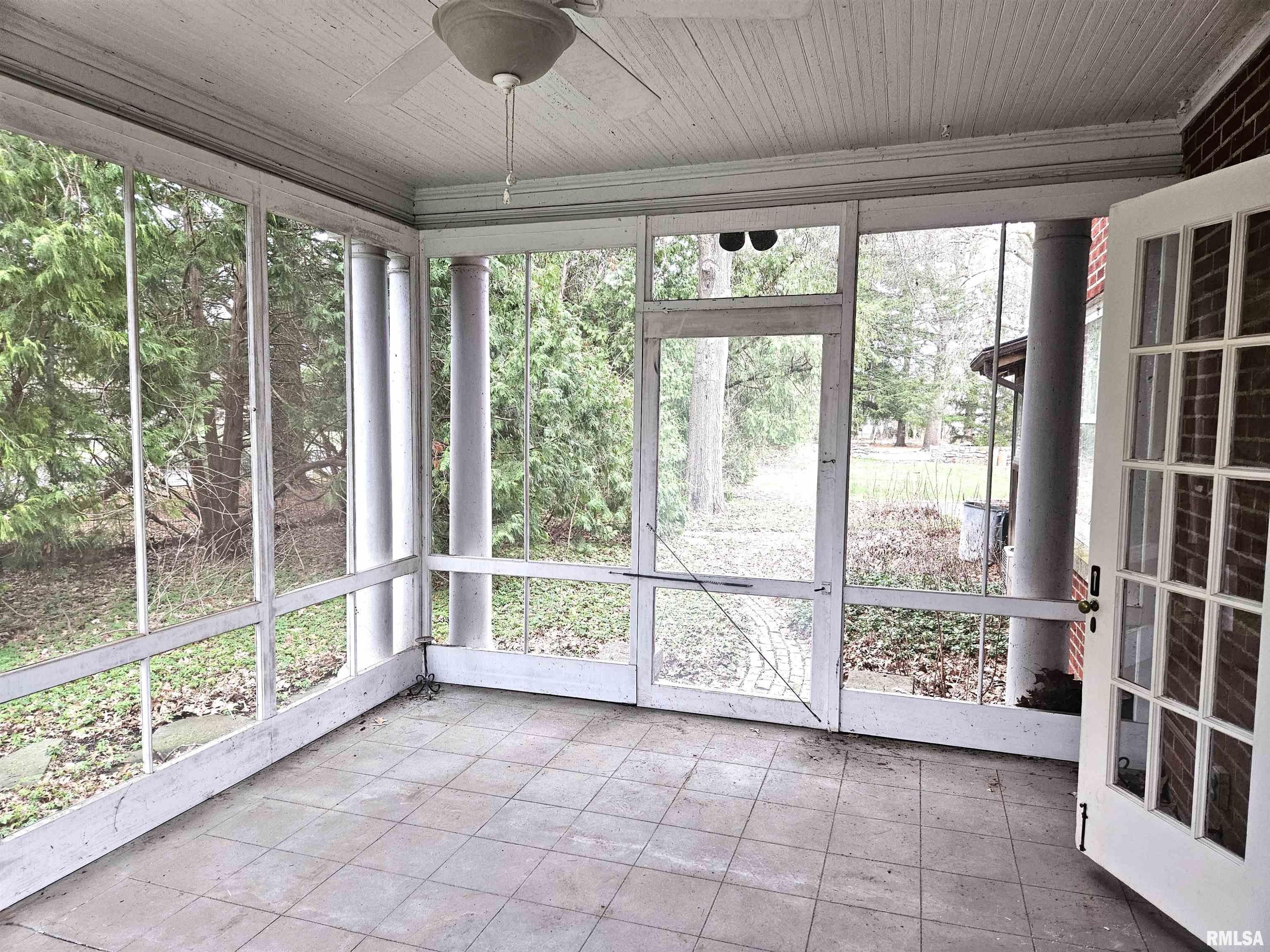 237 Park Lane Drive, Galesburg, Illinois image 17