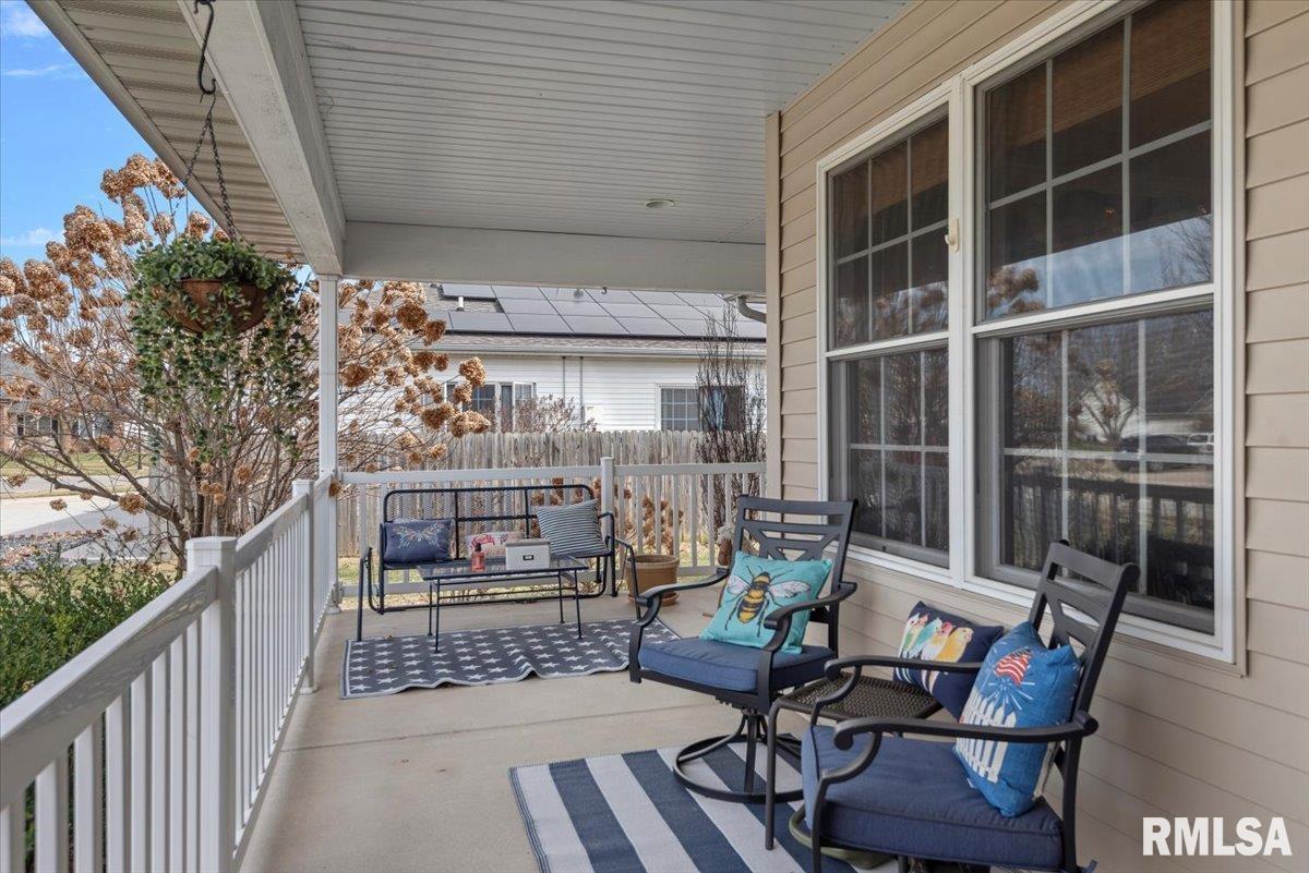 360 Turtle Dove Drive, Sherman, Illinois image 5