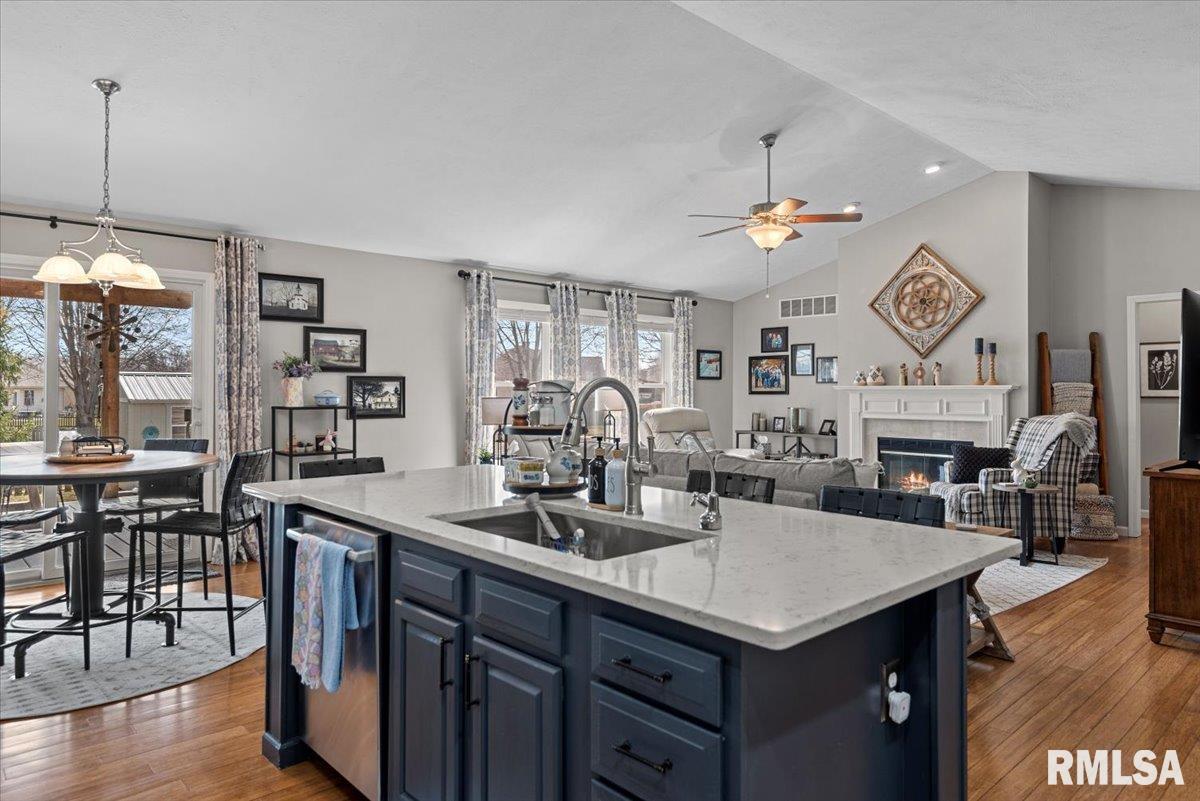 360 Turtle Dove Drive, Sherman, Illinois image 11
