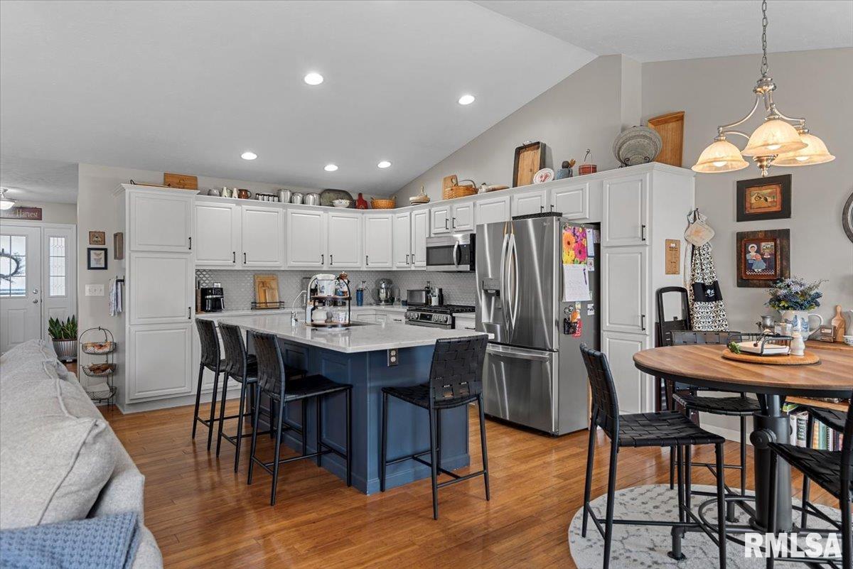 360 Turtle Dove Drive, Sherman, Illinois image 17