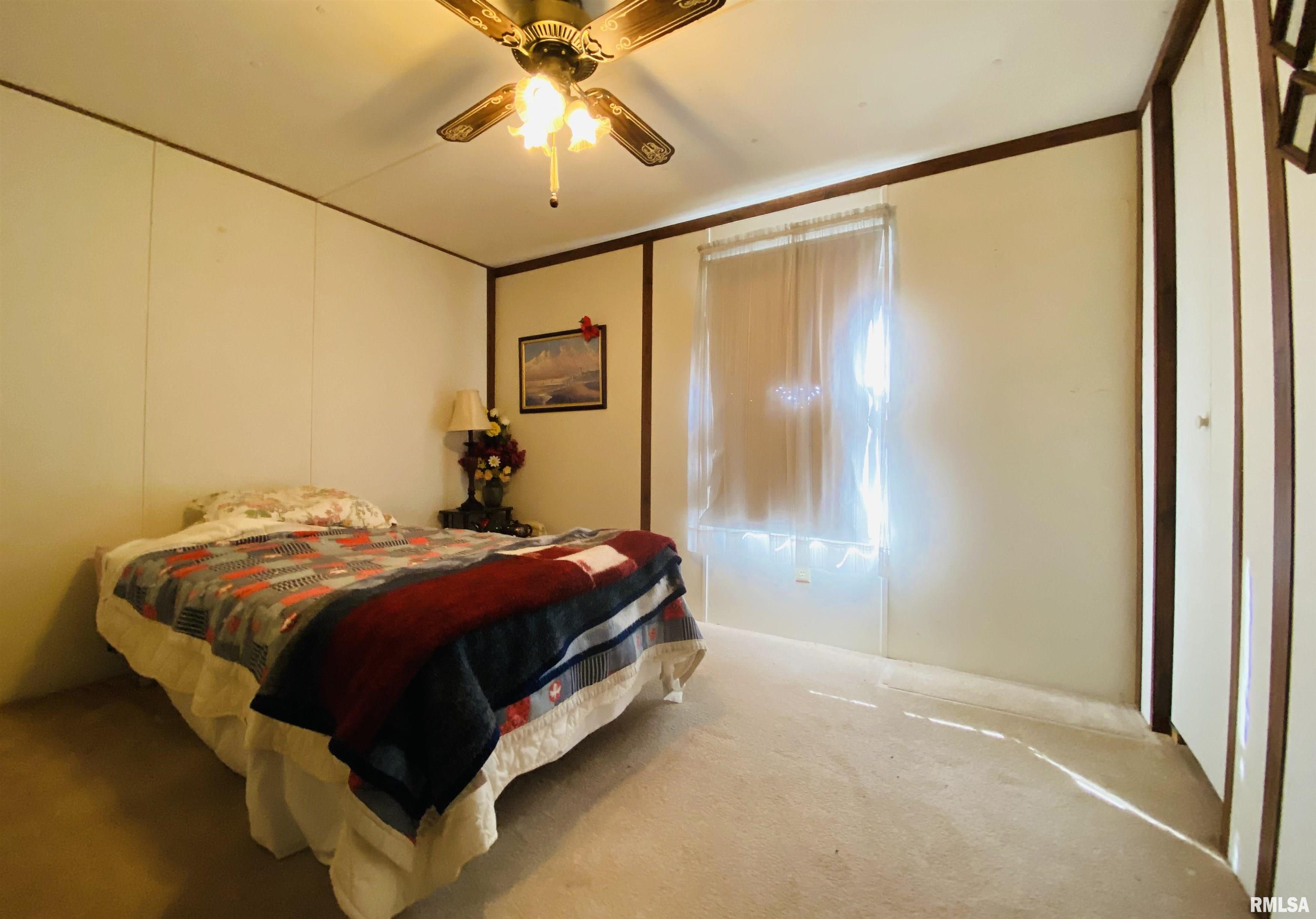 832 Dewey Street, Eldorado, Illinois image 15