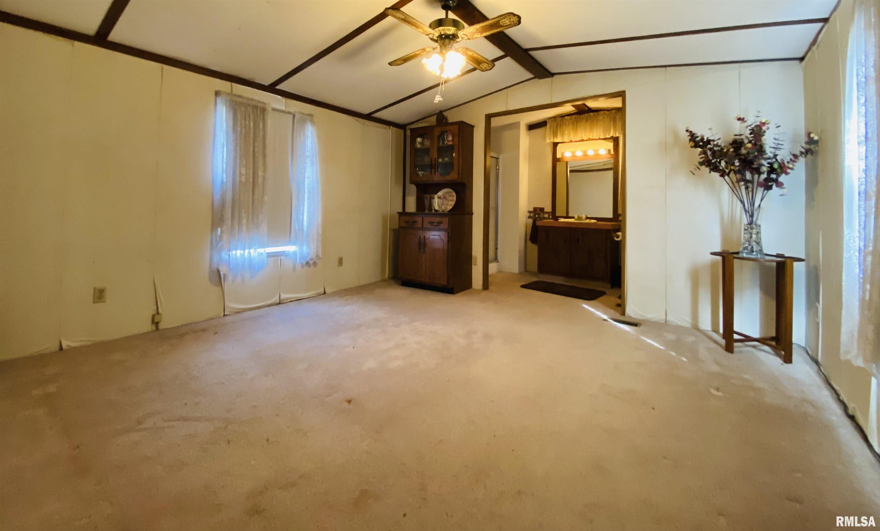 832 Dewey Street, Eldorado, Illinois image 11