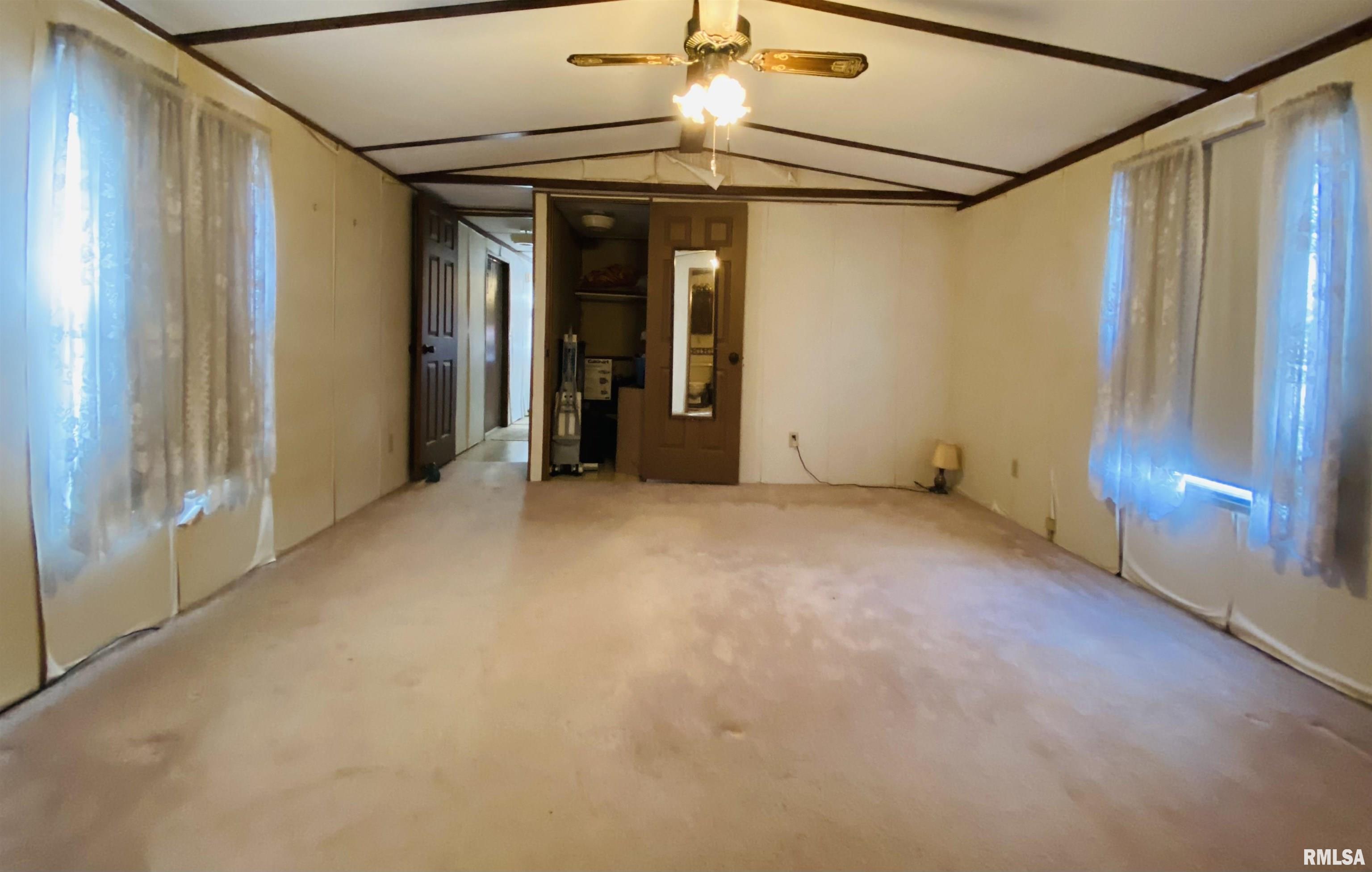 832 Dewey Street, Eldorado, Illinois image 12