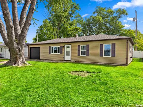 Photo of 32 CALIENTE Drive, Bartonville, IL 61607 (MLS # PA1266149)