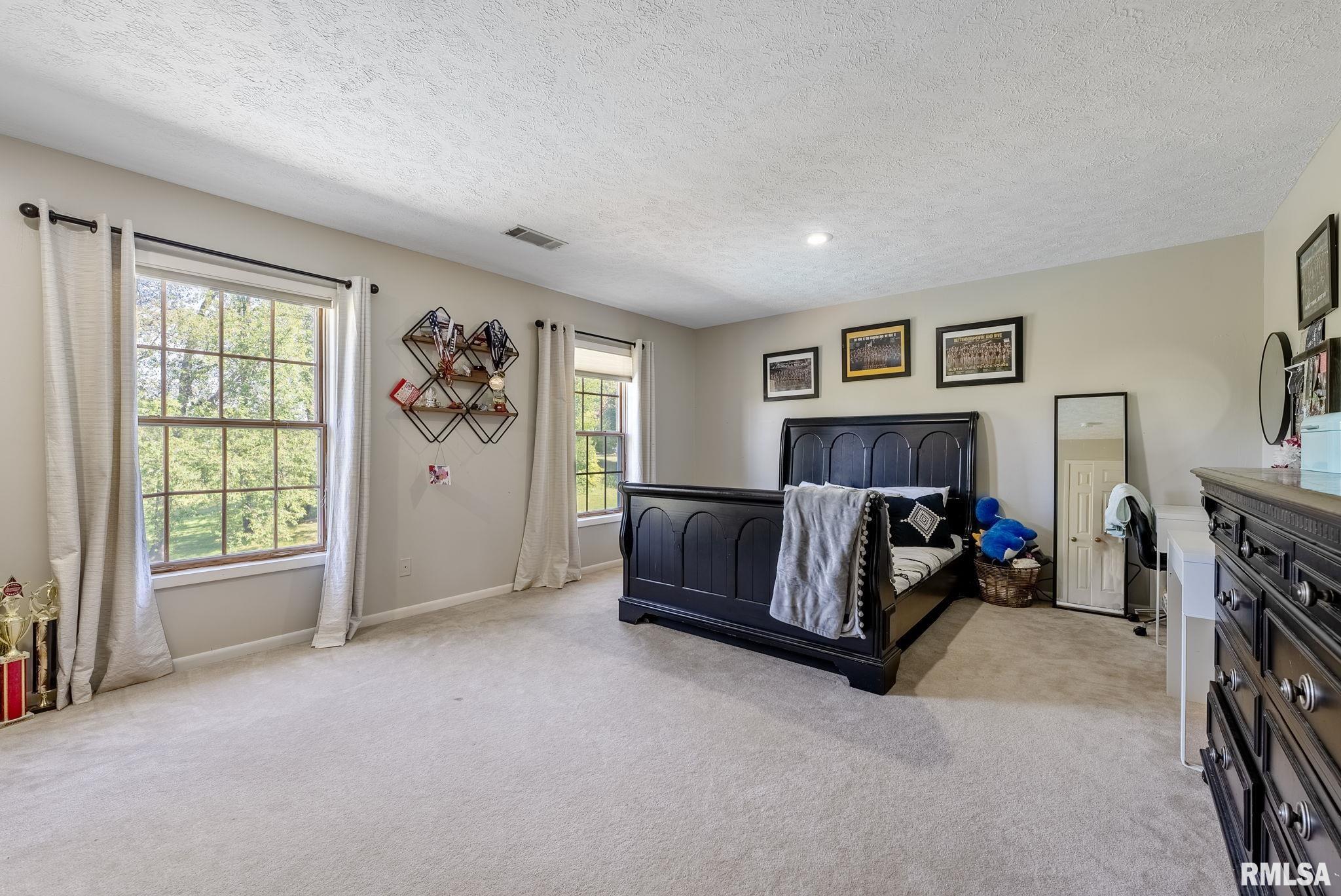 3220 Lundy Lane, Bettendorf, Iowa image 32