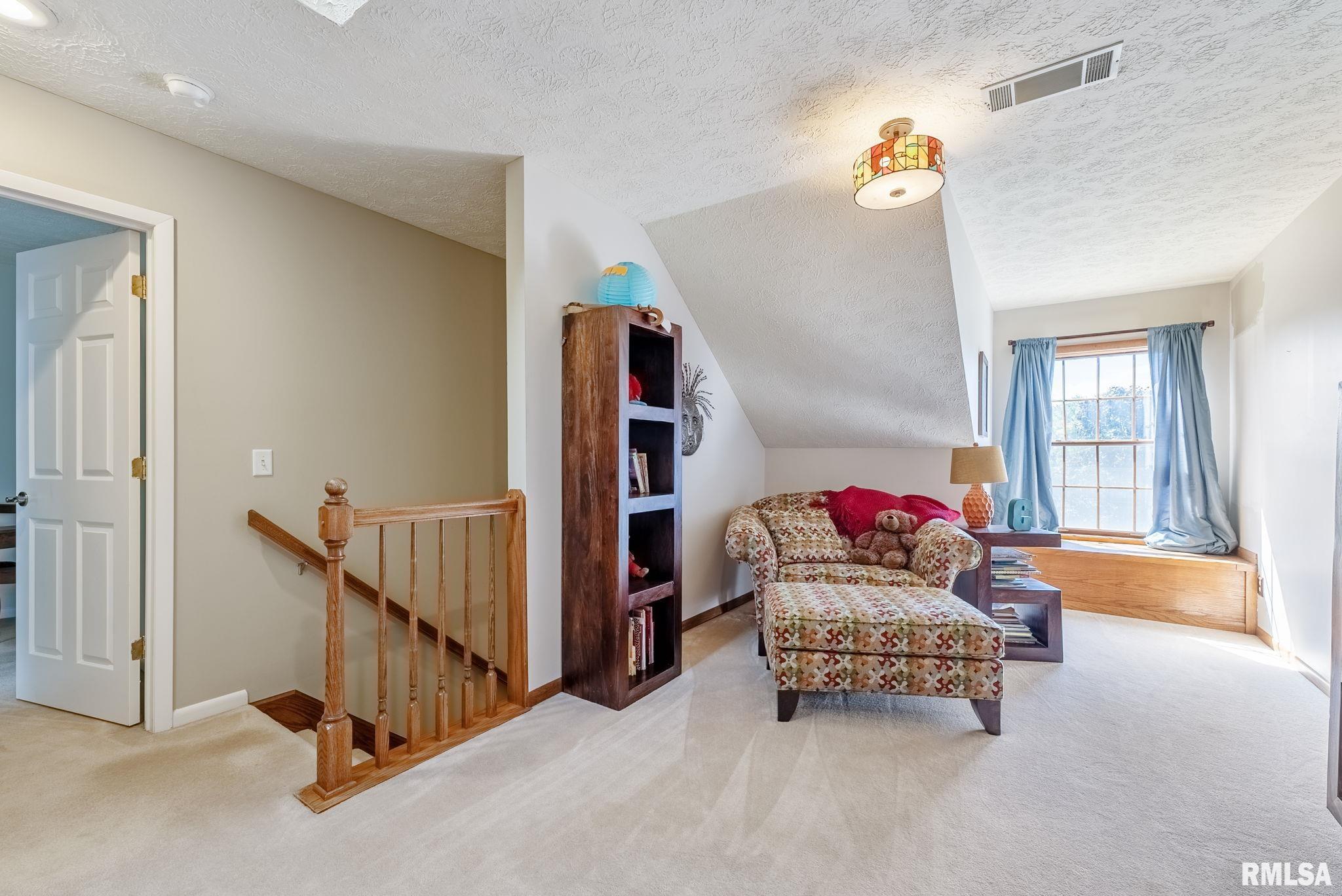 3220 Lundy Lane, Bettendorf, Iowa image 35