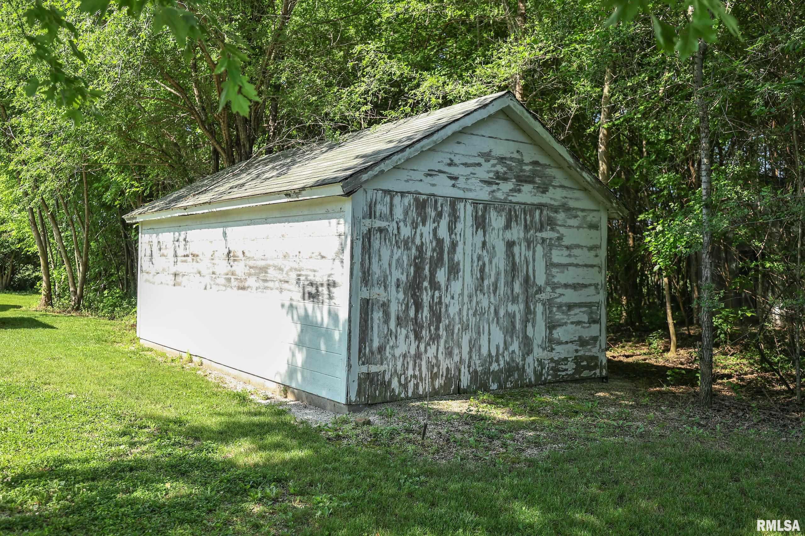 8739 E Turner Highway, Astoria, Illinois image 16