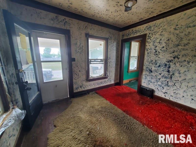 2327 7th Street, Rock Island, Illinois image 2