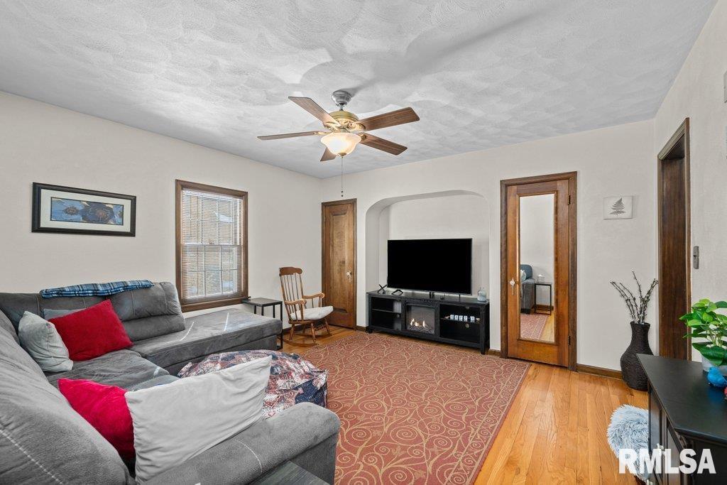 2156 10th Street Place, East Moline, Illinois image 16