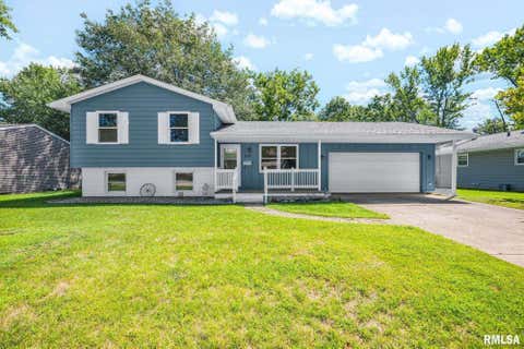 Homes For Sale - 218 S Ridgewood Drive<br/> Chillicothe, IL 61523