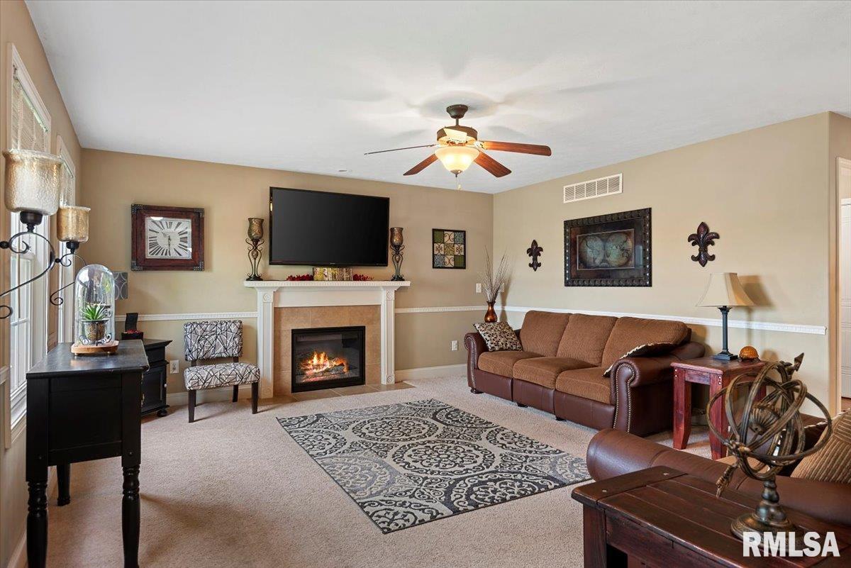 513 Northpoint Court, Chatham, Illinois image 4