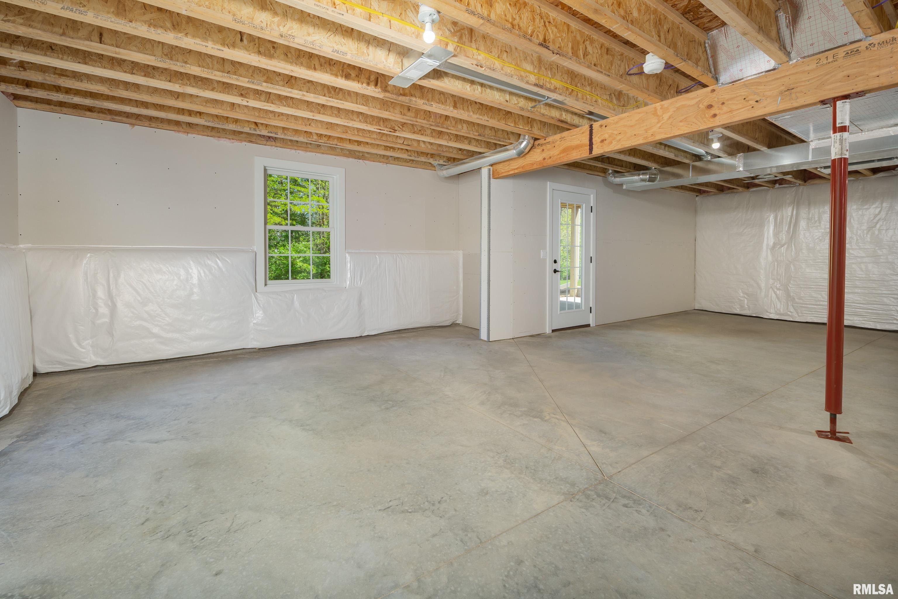 7 Welcome Center Court, Le Claire, Iowa image 35