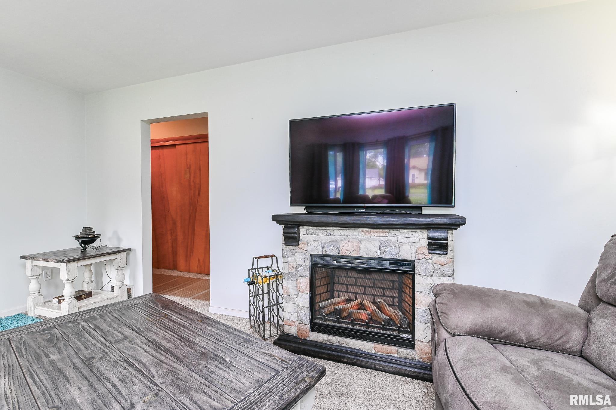 1202 W Purtscher Drive, Peoria, Illinois image 4