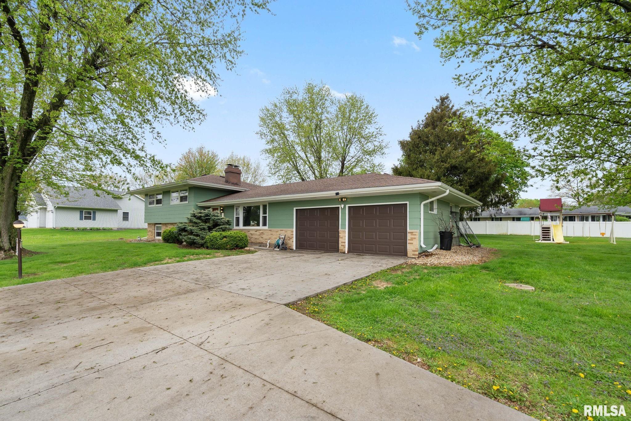 16085 Greenland Drive, Morrison, Illinois image 2
