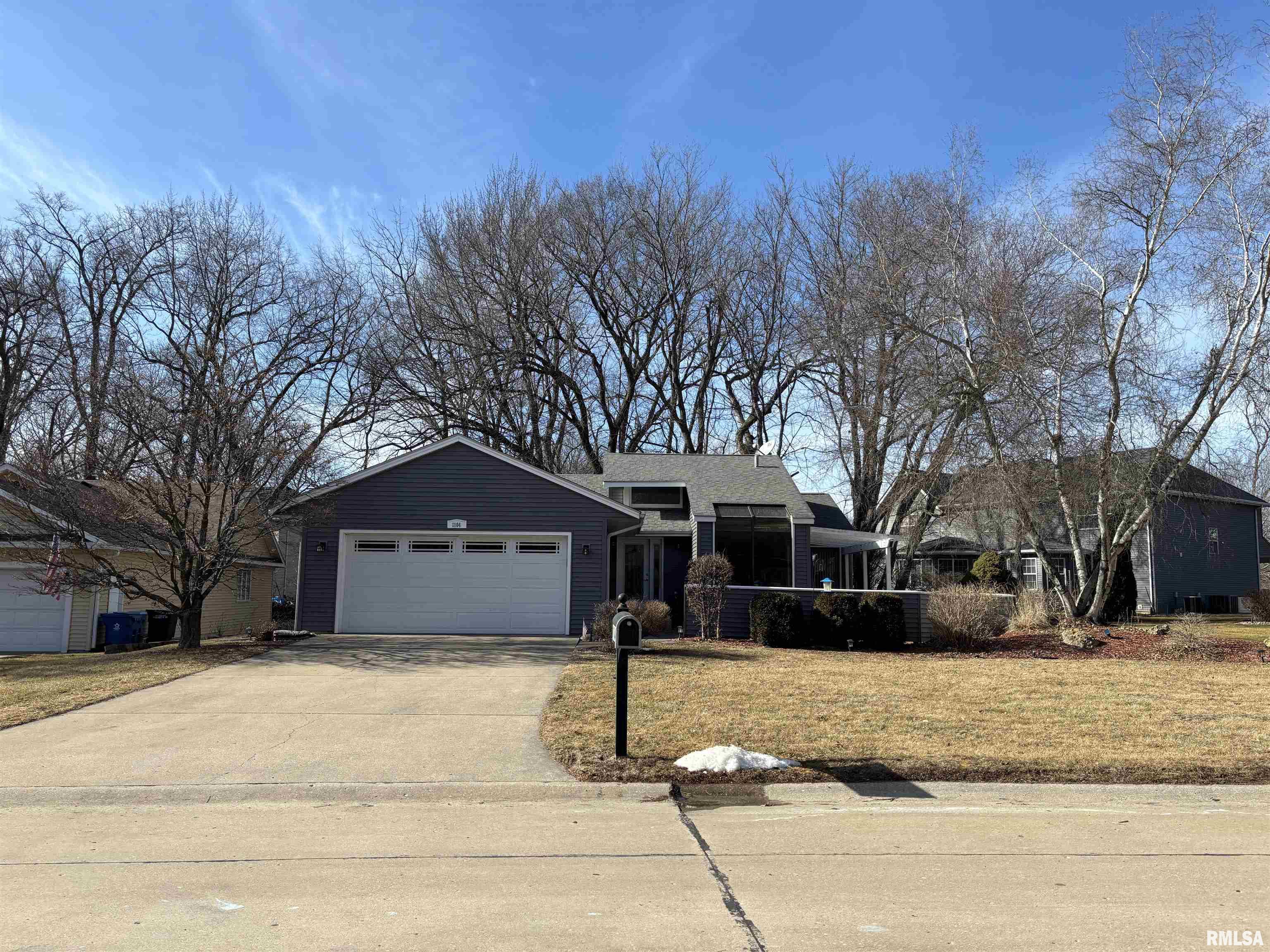 1104 E 4th Street, Coal Valley, Illinois image 1