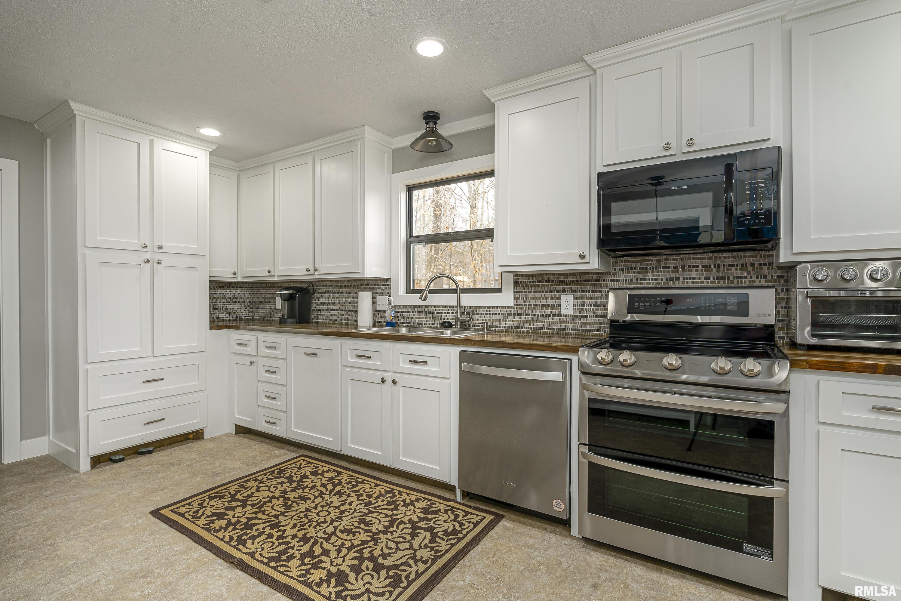 3675 Parrish Ridge Road, Goreville, Illinois image 18