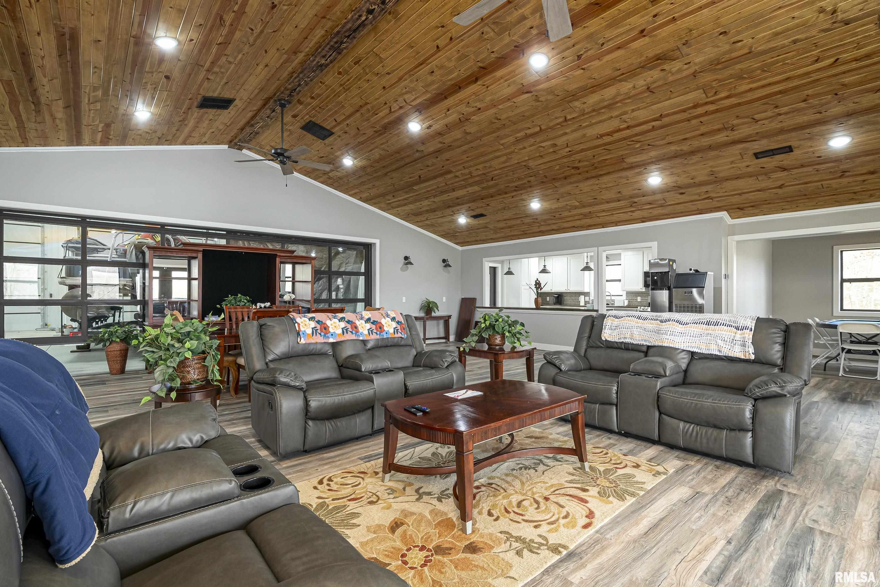 3675 Parrish Ridge Road, Goreville, Illinois image 15