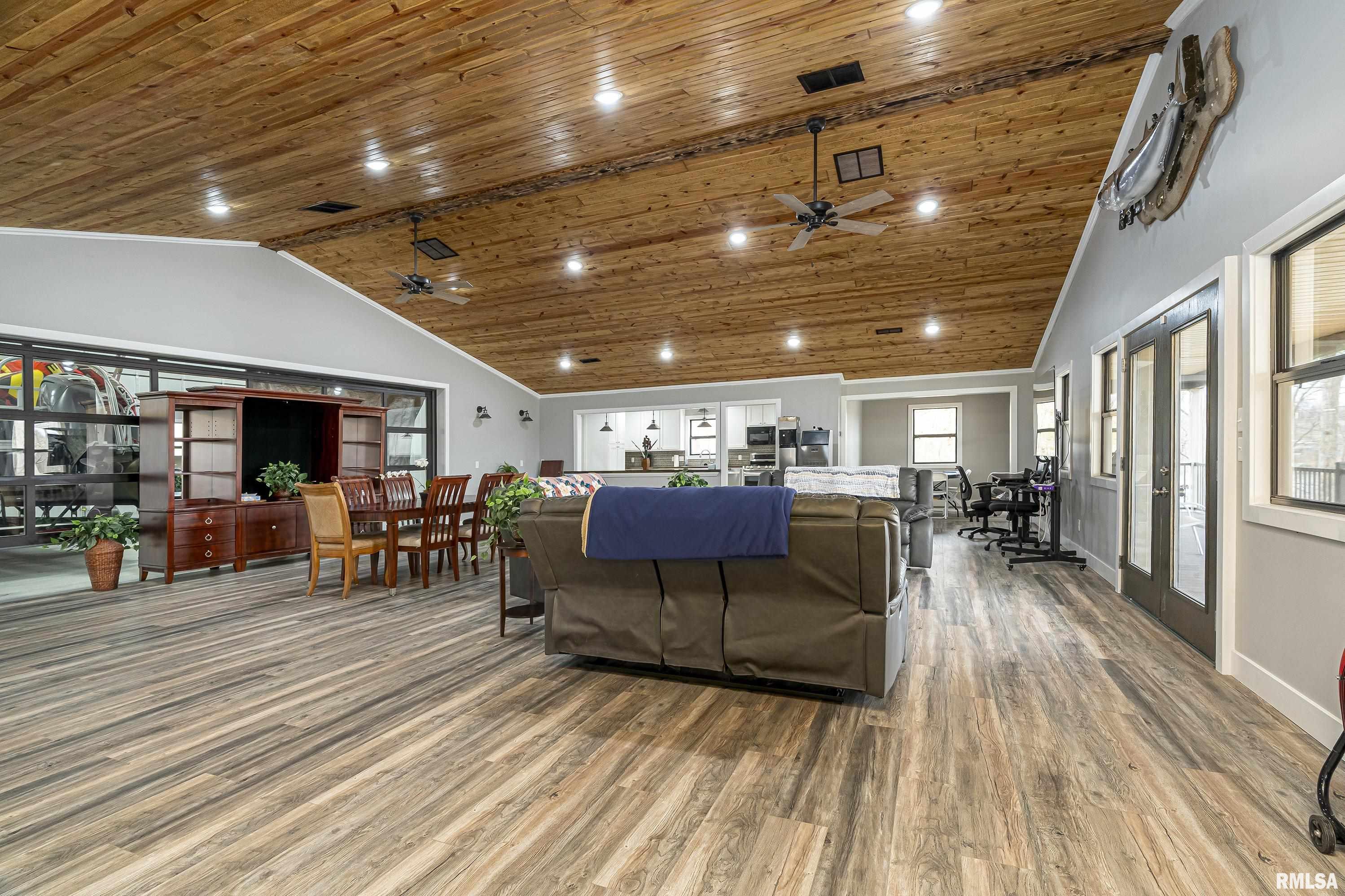3675 Parrish Ridge Road, Goreville, Illinois image 14