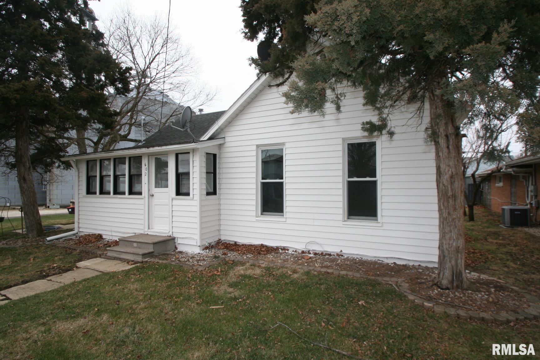 602 S Orchard Street, Mackinaw, Illinois image 1