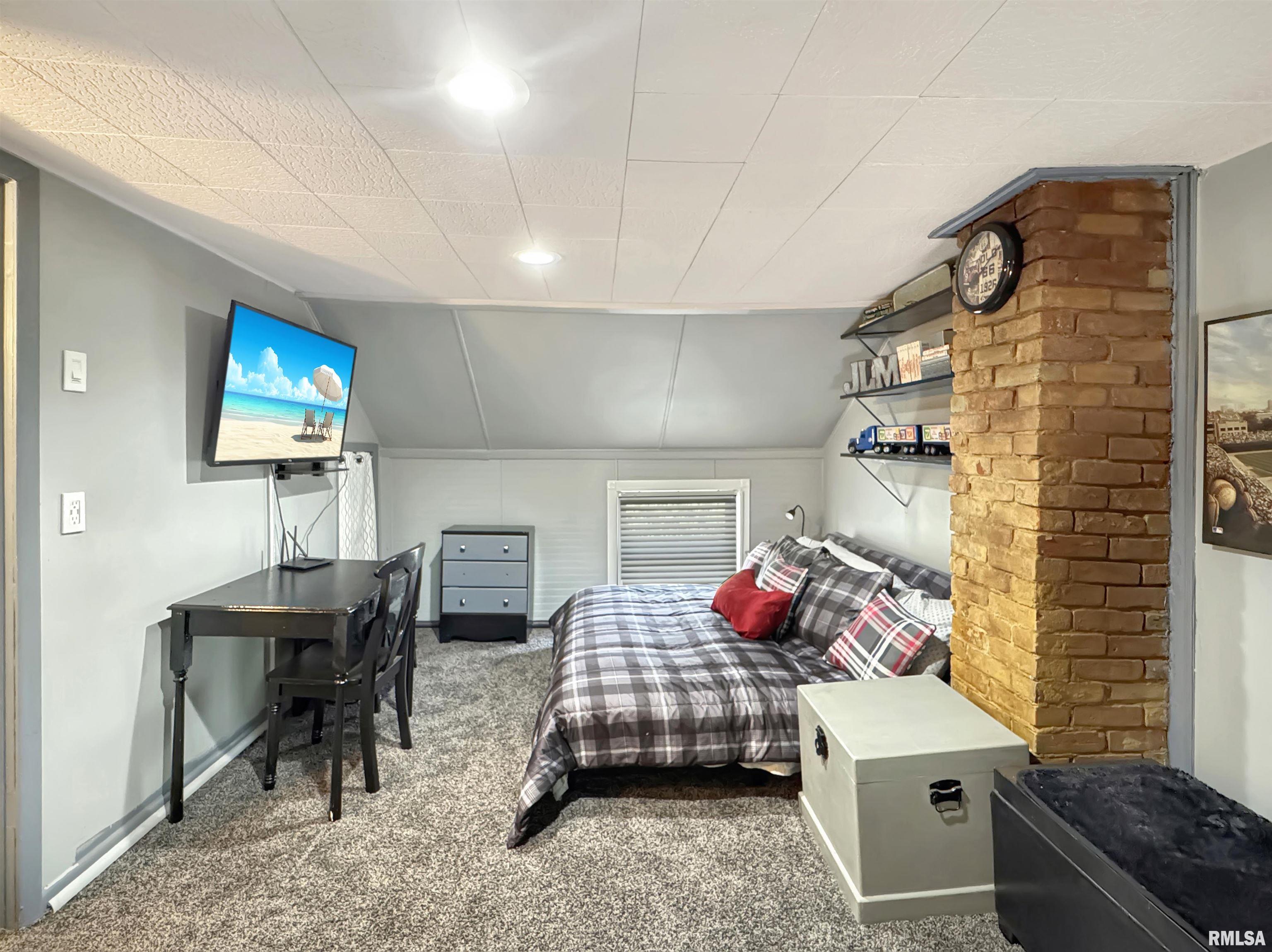301 S Orchard Street, Mackinaw, Illinois image 32