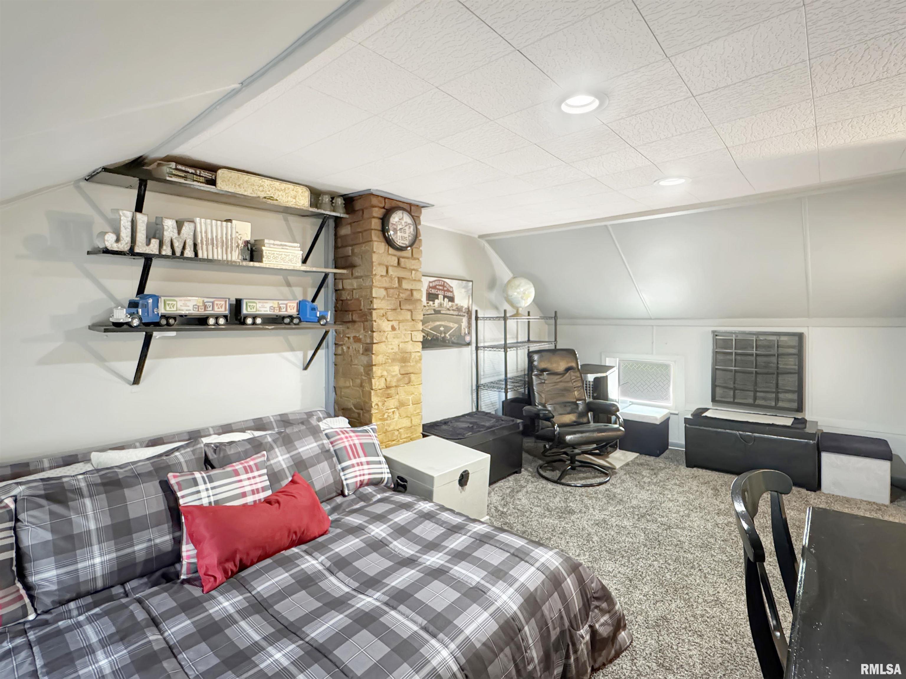 301 S Orchard Street, Mackinaw, Illinois image 34
