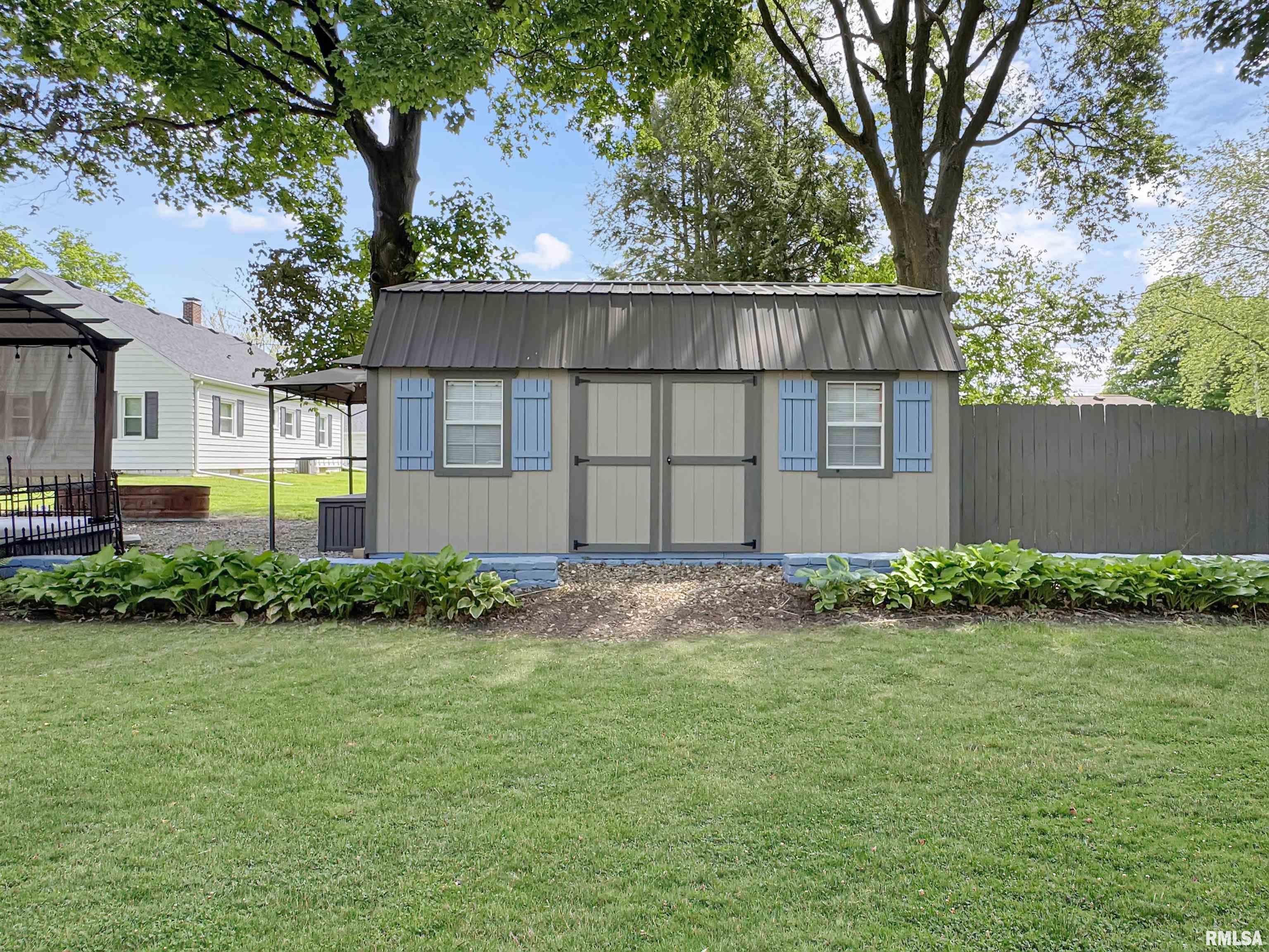 301 S Orchard Street, Mackinaw, Illinois image 47
