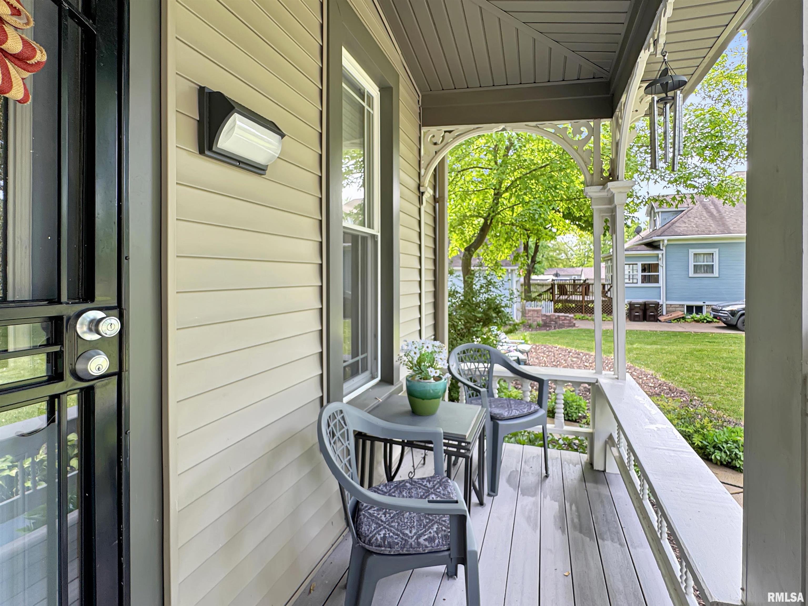 301 S Orchard Street, Mackinaw, Illinois image 4