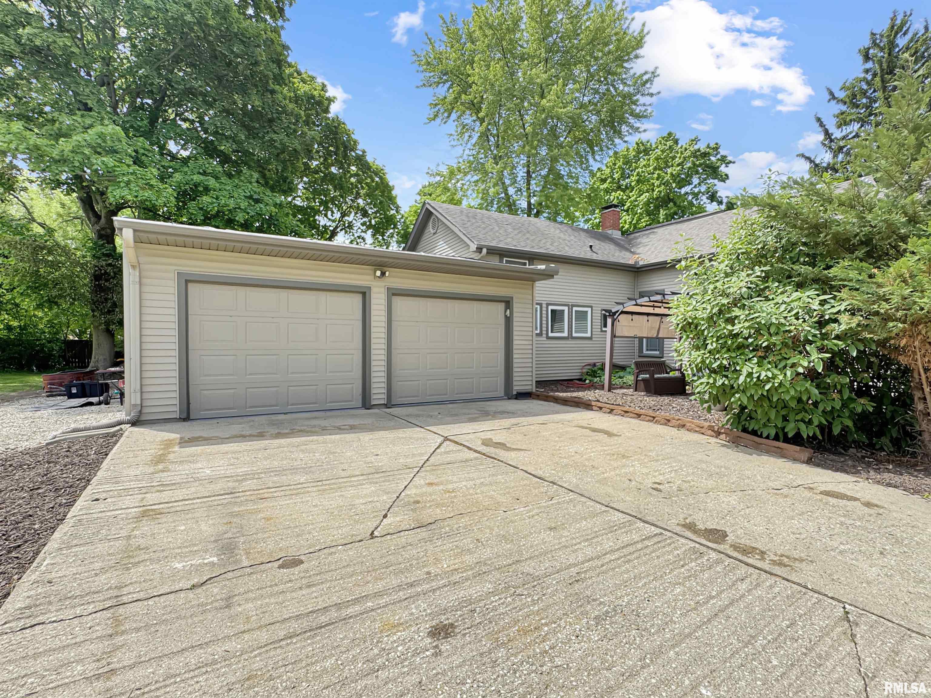 301 S Orchard Street, Mackinaw, Illinois image 45