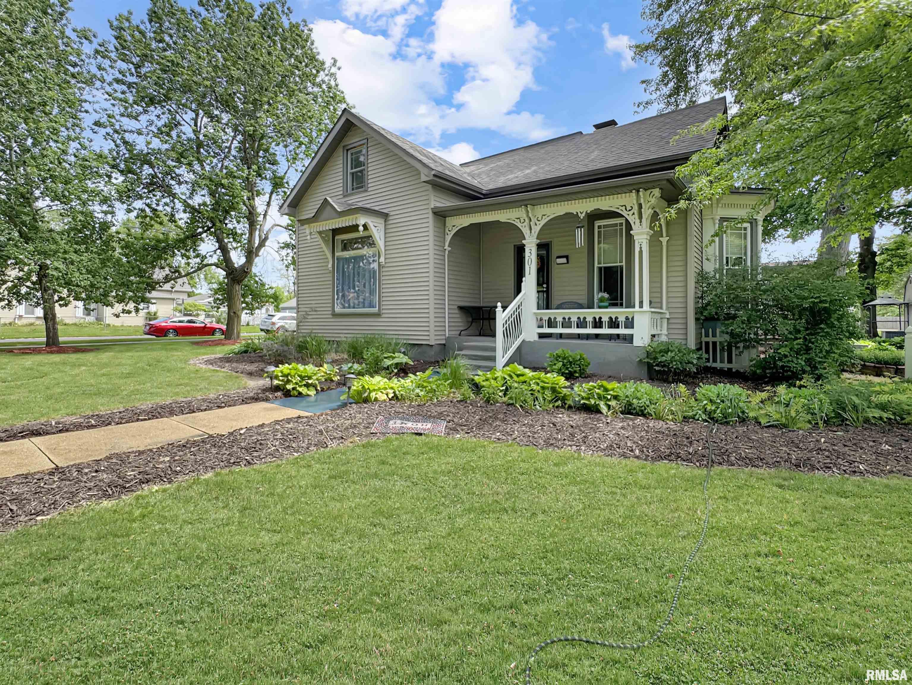 301 S Orchard Street, Mackinaw, Illinois image 2