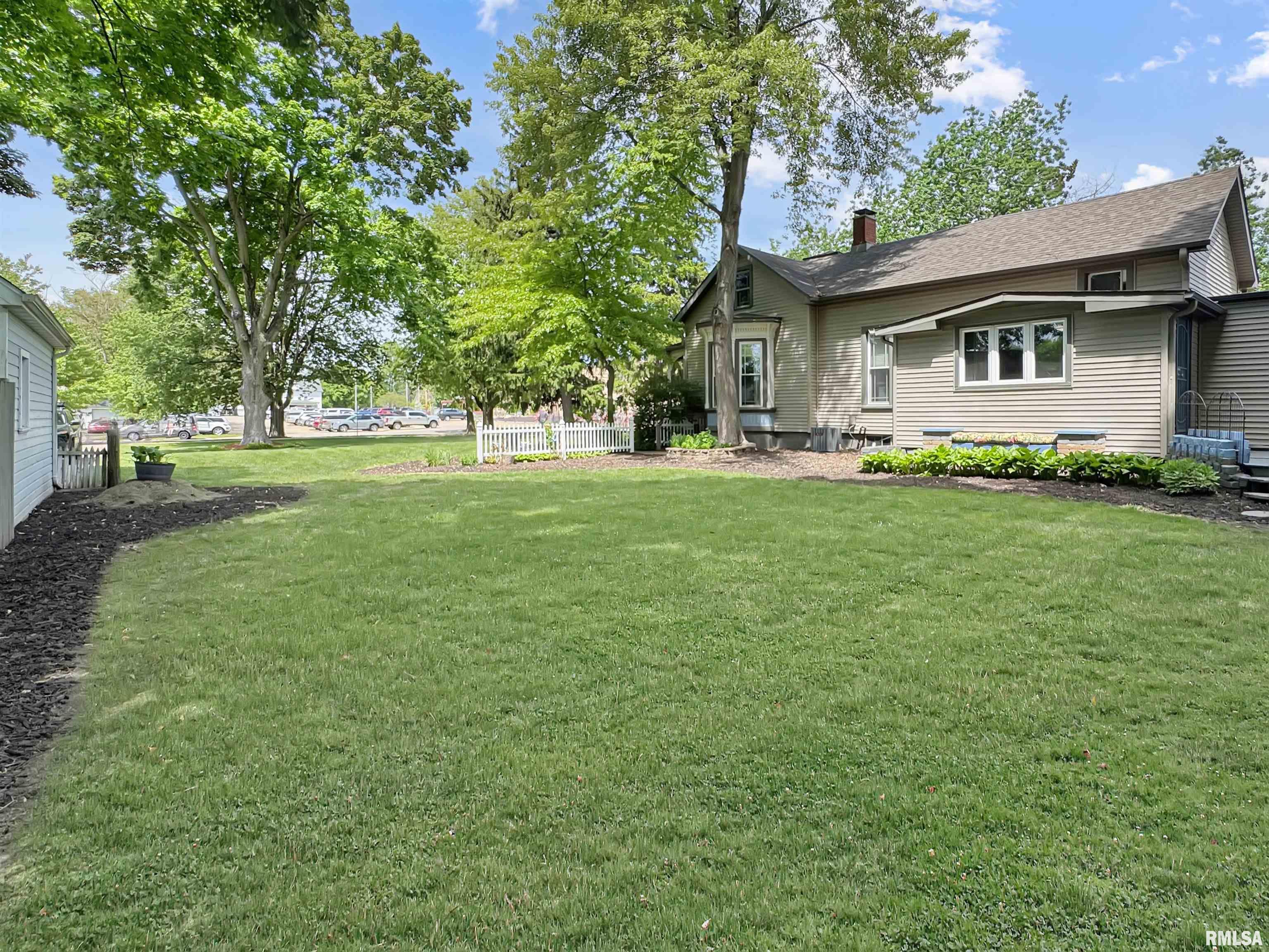 301 S Orchard Street, Mackinaw, Illinois image 38